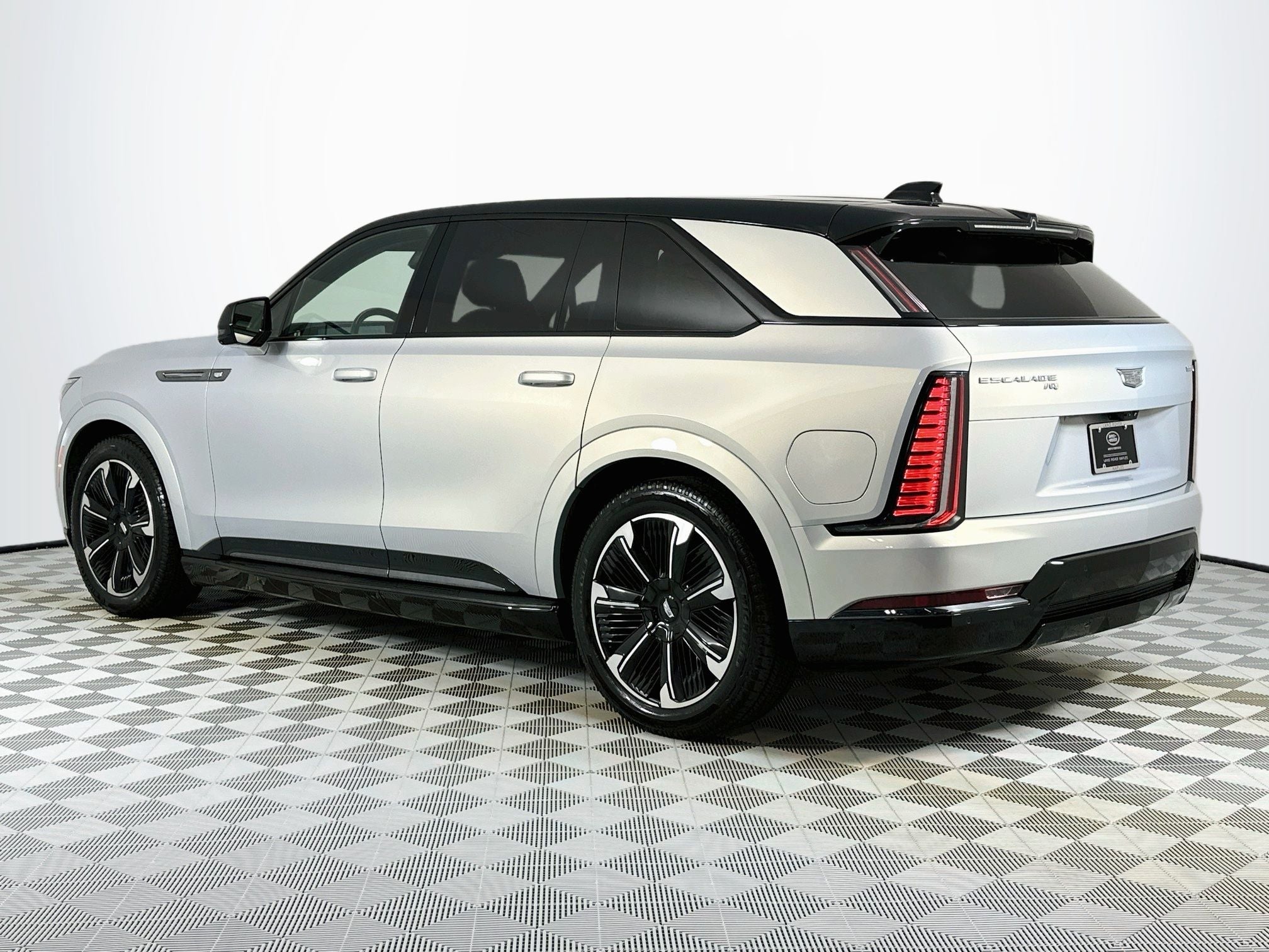 2025 Cadillac ESCALADE IQ Sport 1