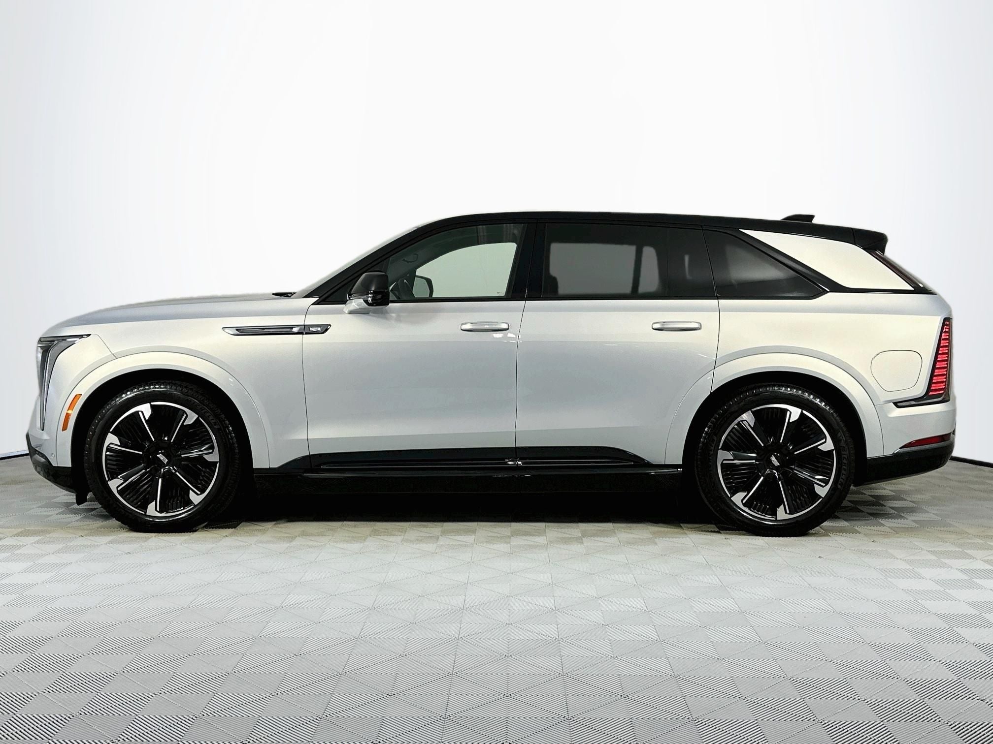 2025 Cadillac ESCALADE IQ Sport 1