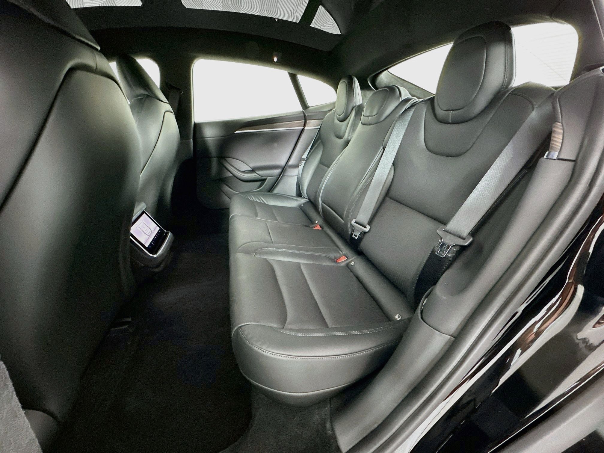 2022 Tesla Model S Base