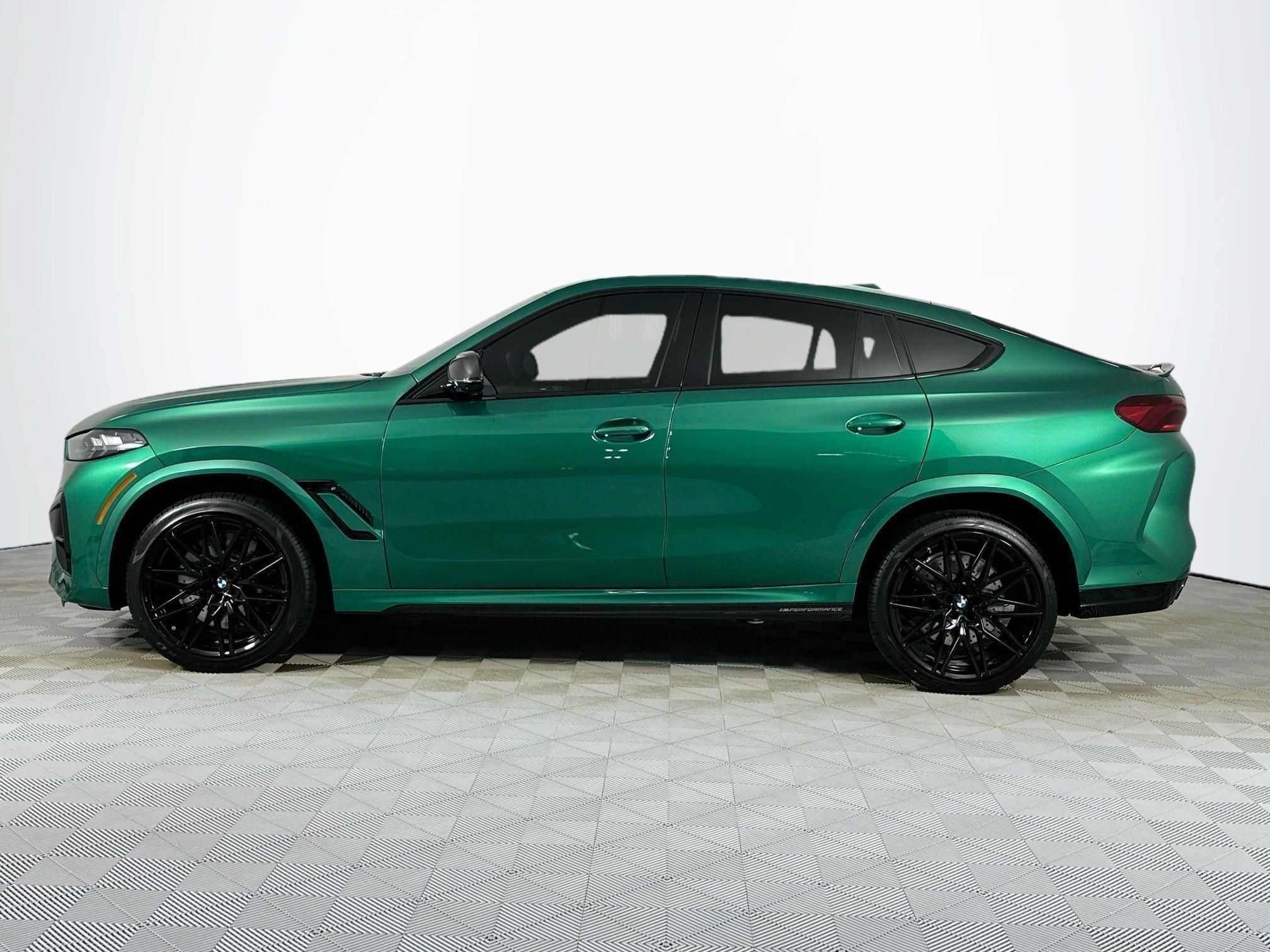2025 BMW X6 M MP Full Exterior Carbon Pack