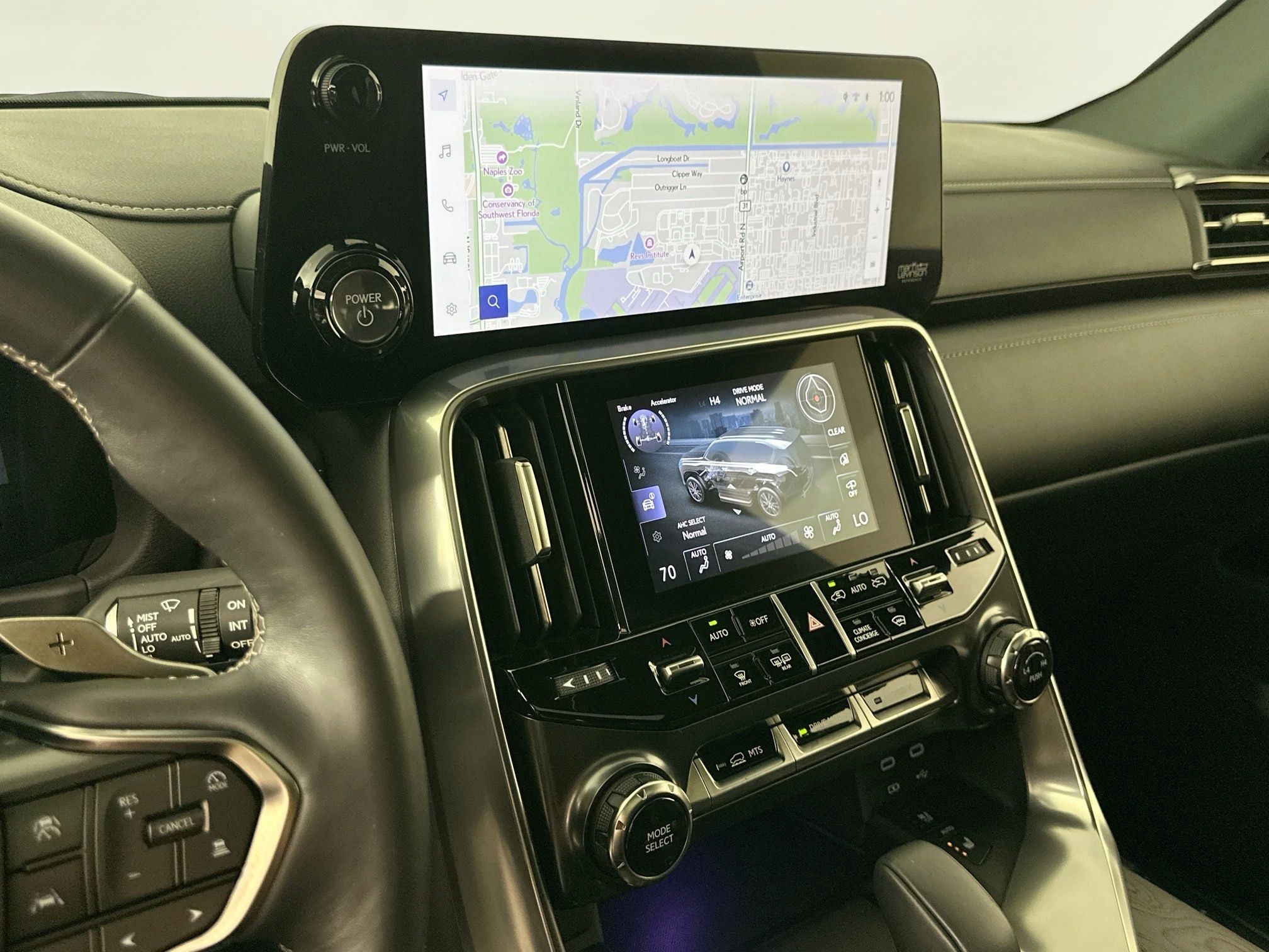 2025 Lexus LX 700h Overtrail