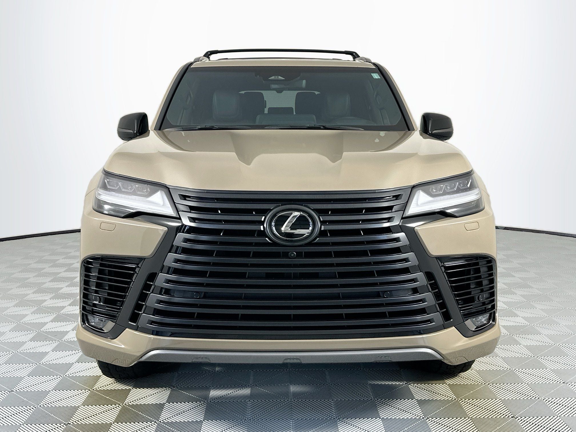 2025 Lexus LX 700h Overtrail