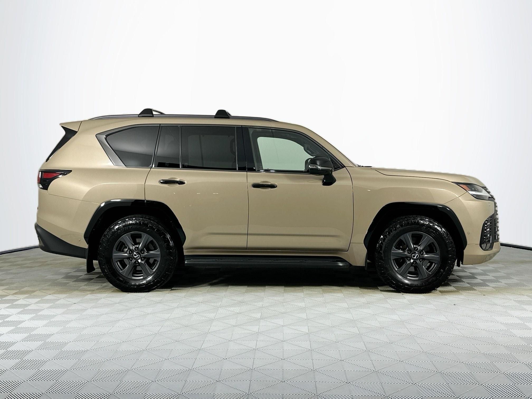2025 Lexus LX 700h Overtrail
