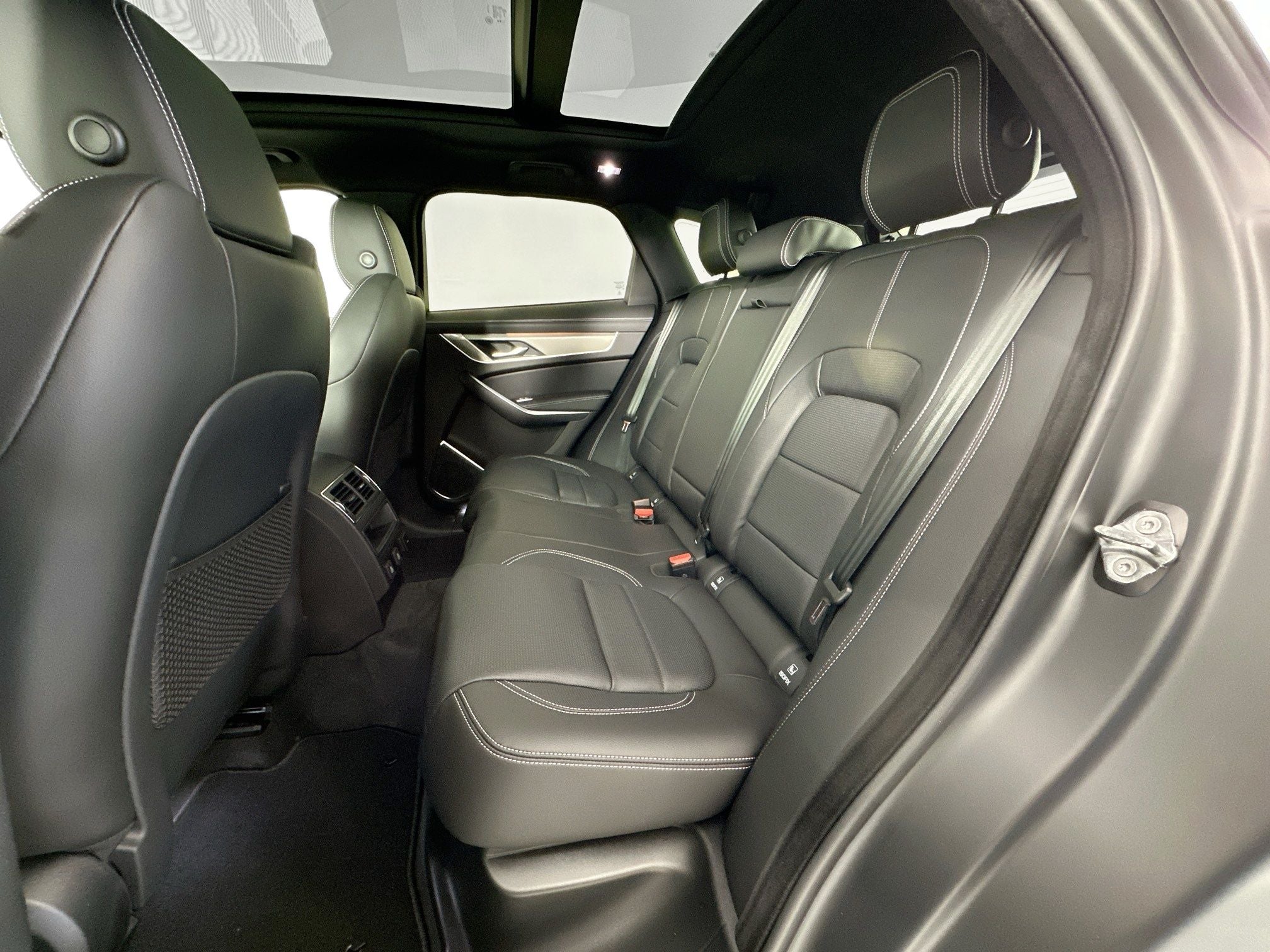 2026 Jaguar F-PACE P250 R-Dynamic S