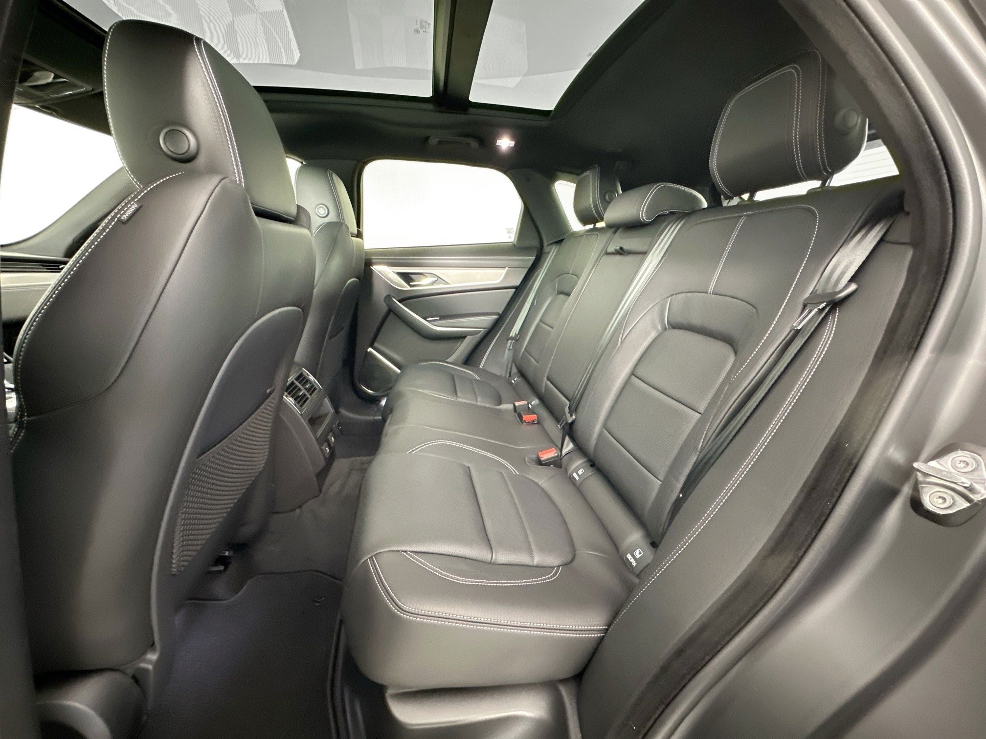 2026 Jaguar F-PACE P250 R-Dynamic S