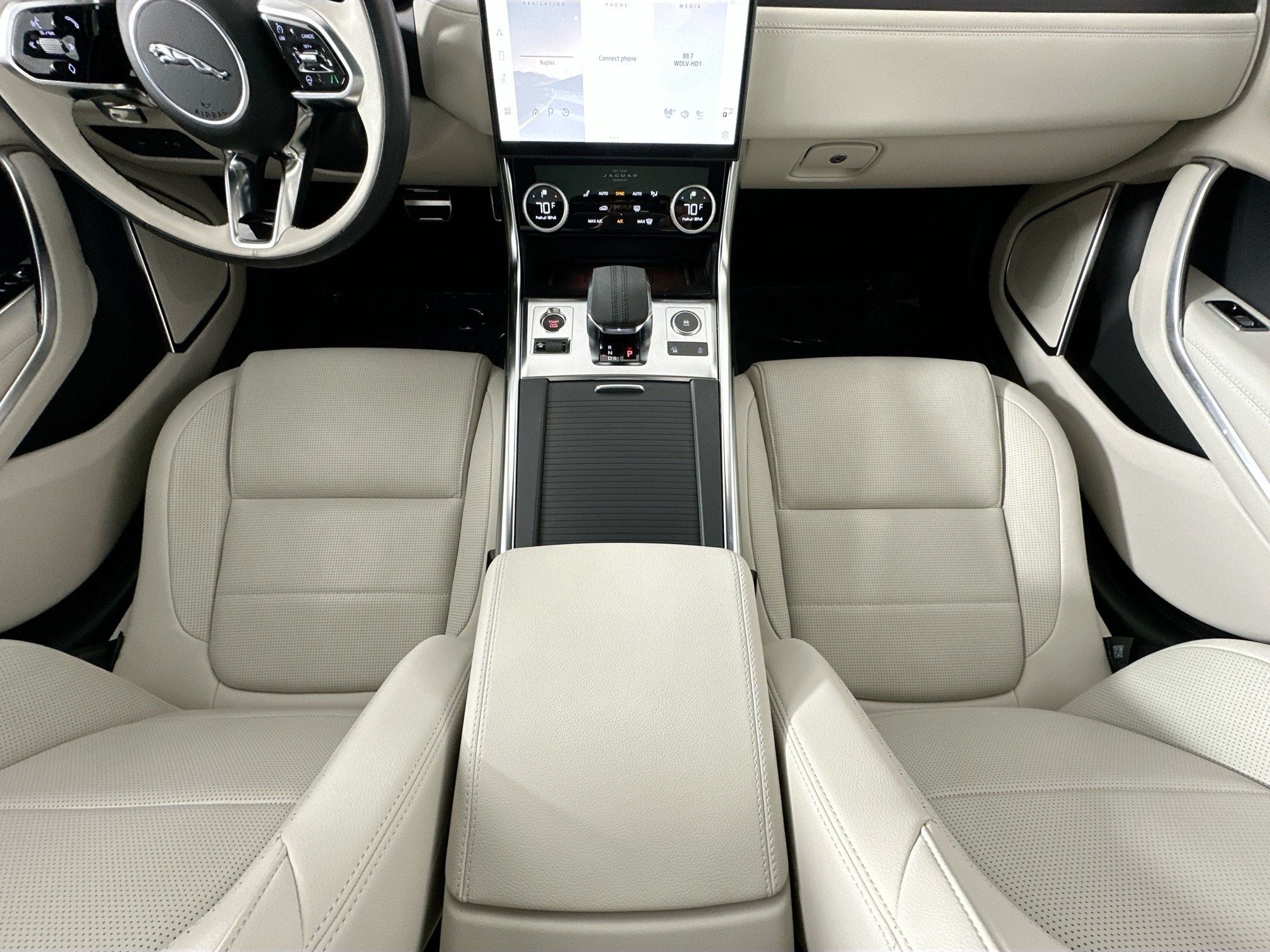 2024 Jaguar XF R-Dynamic SE