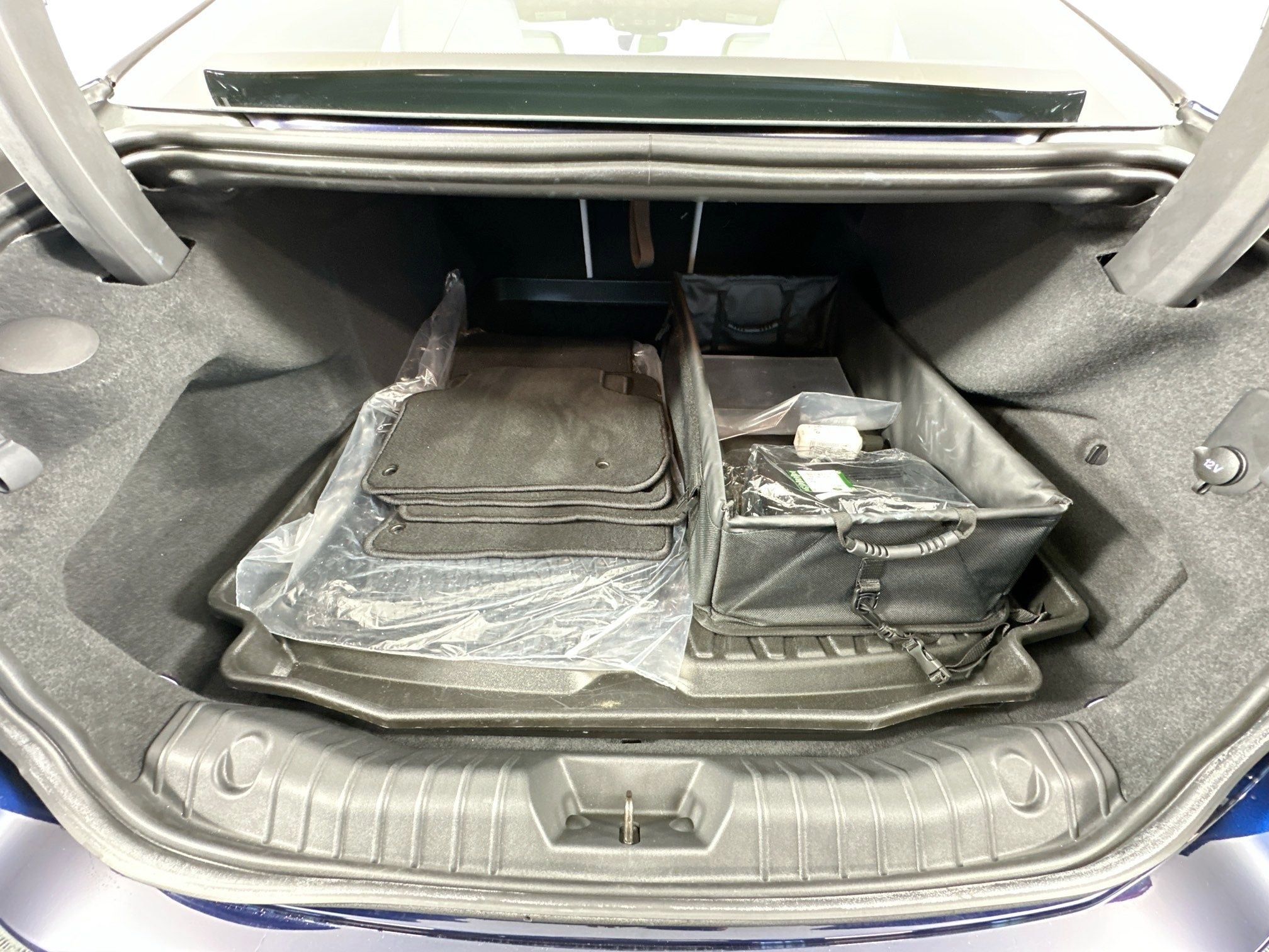 2024 Jaguar XF R-Dynamic SE