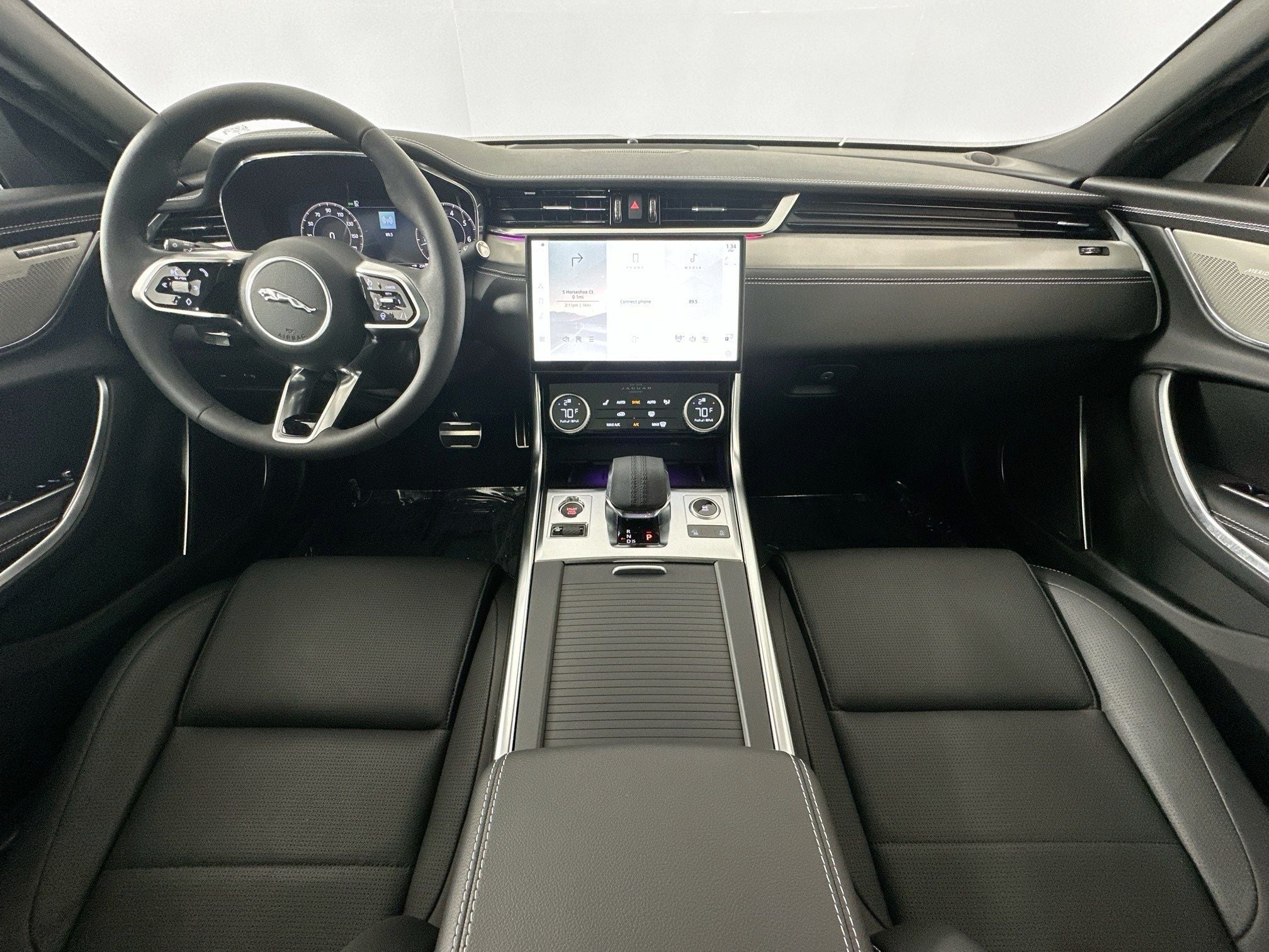 2024 Jaguar XF R-Dynamic SE