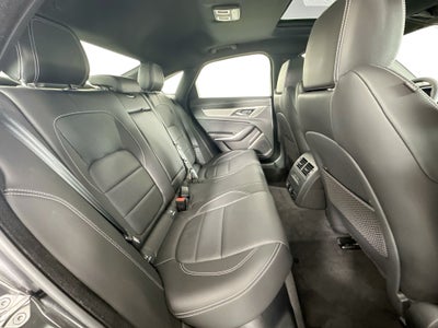 2024 Jaguar XF R-Dynamic SE