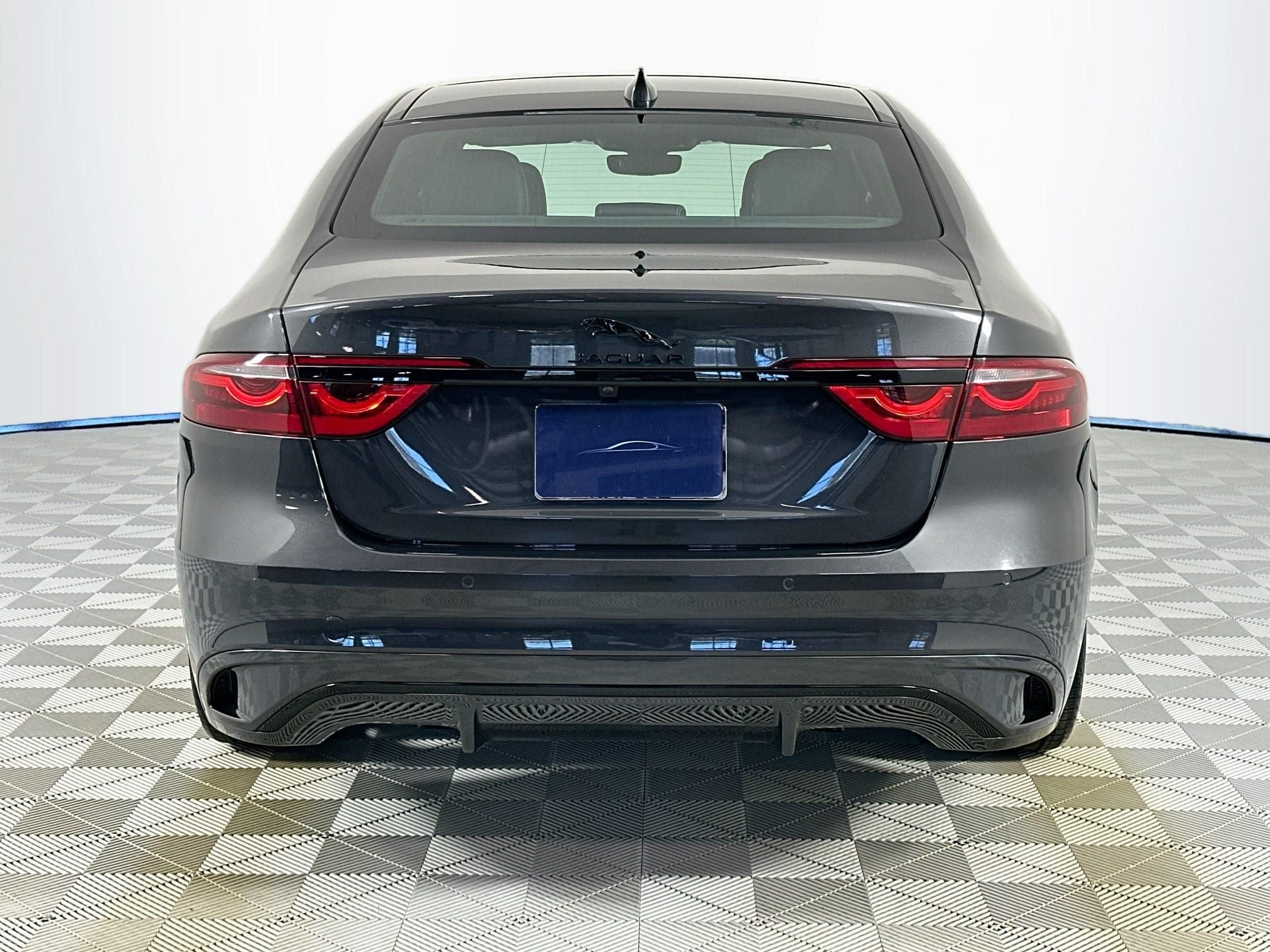 2024 Jaguar XF R-Dynamic SE