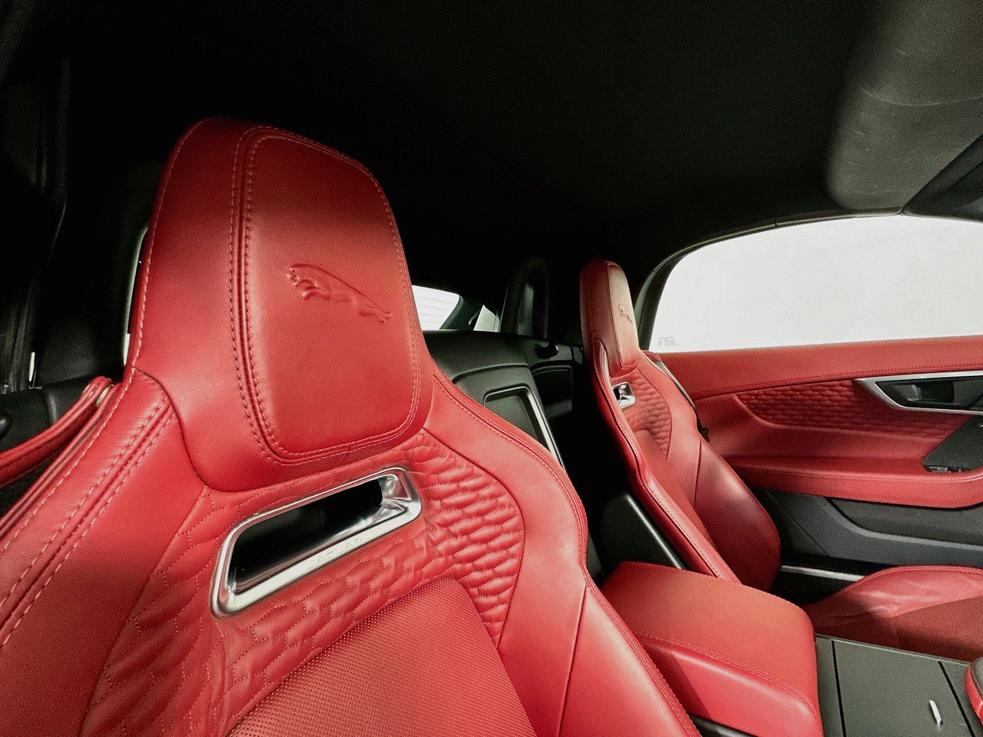 2024 Jaguar F-TYPE R-Dynamic