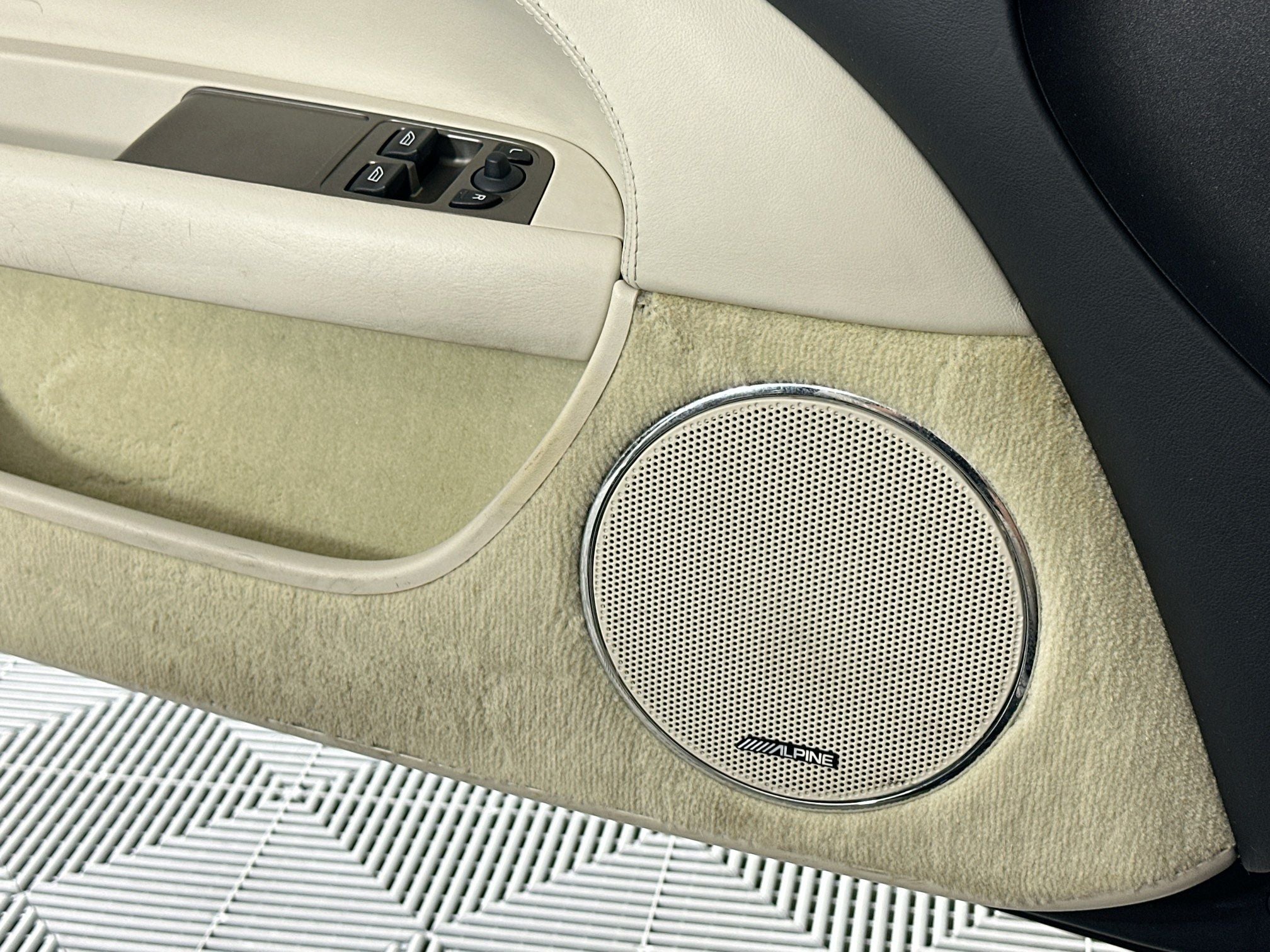 2007 Jaguar XK Base