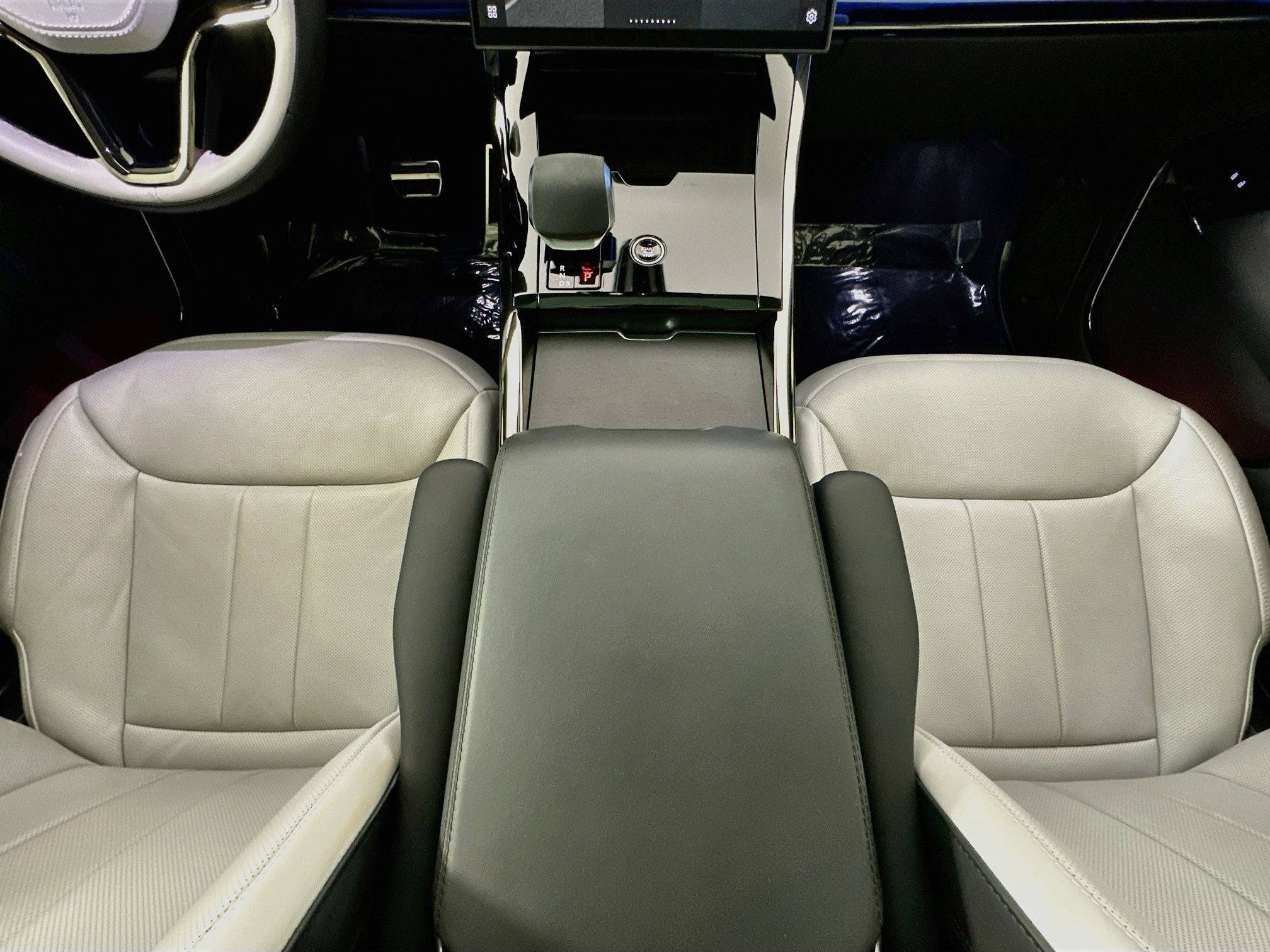 2025 Land Rover Range Rover Sport Dynamic SE