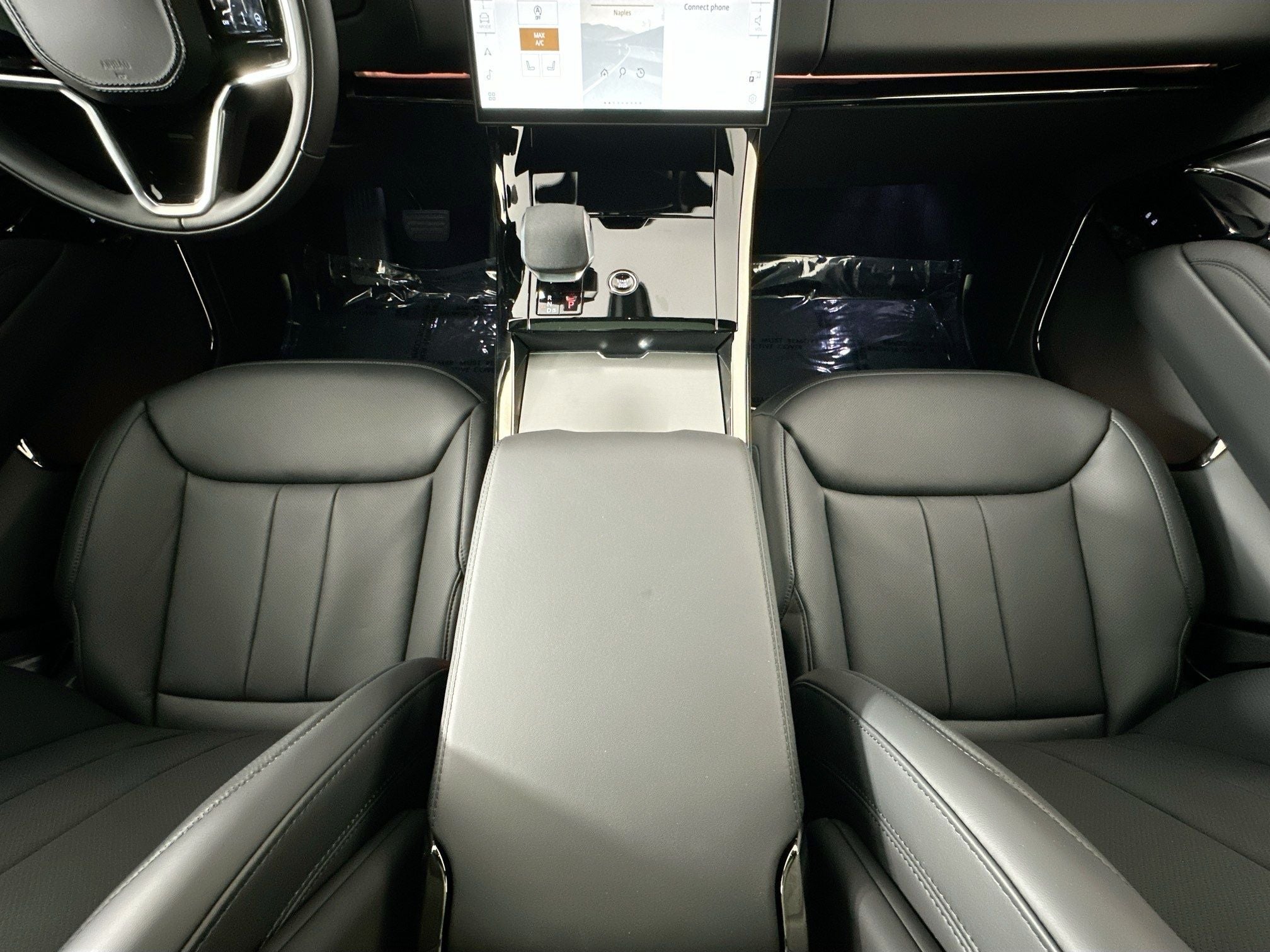 2026 Land Rover Range Rover Sport SE