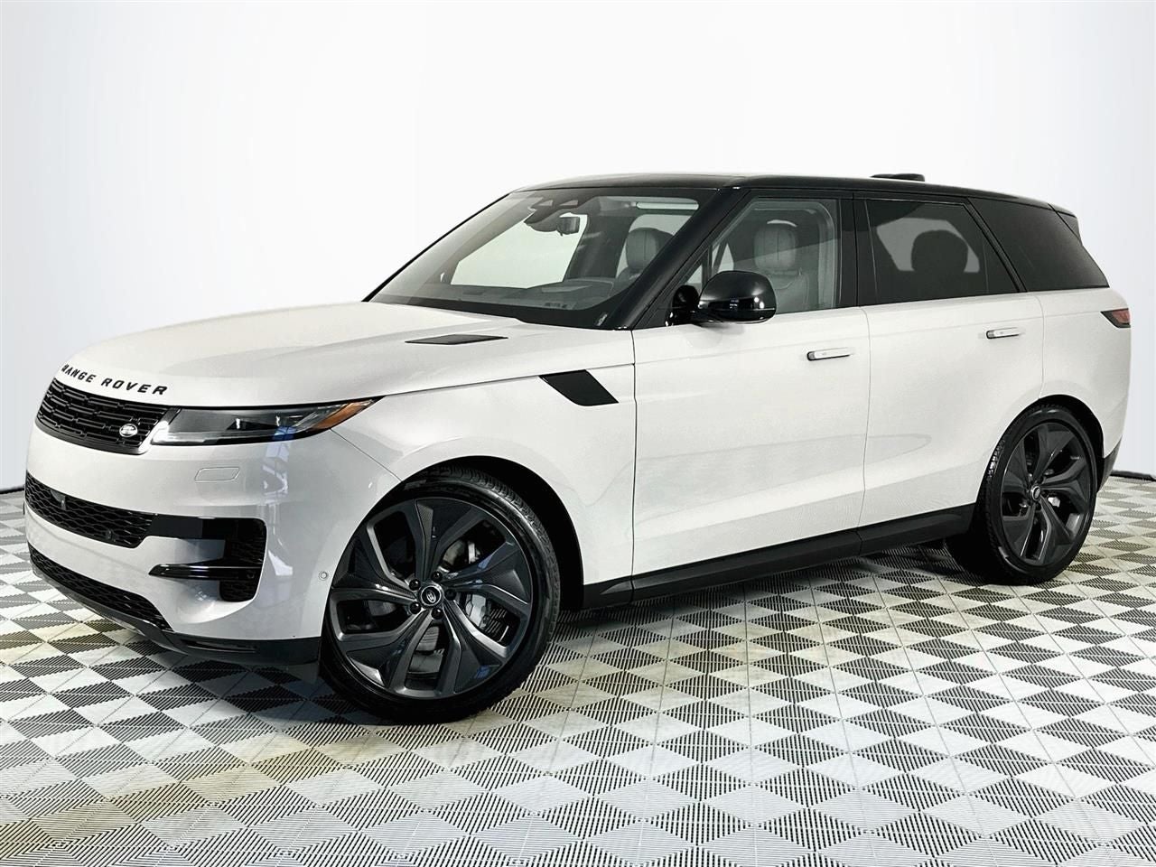 2024 Land Rover Range Rover Sport SE