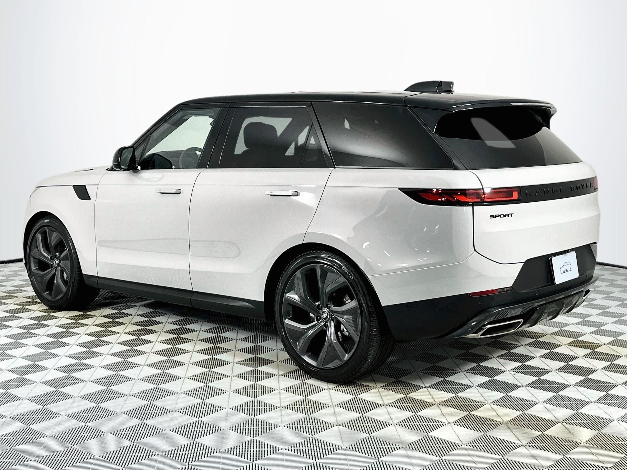 2024 Land Rover Range Rover Sport SE
