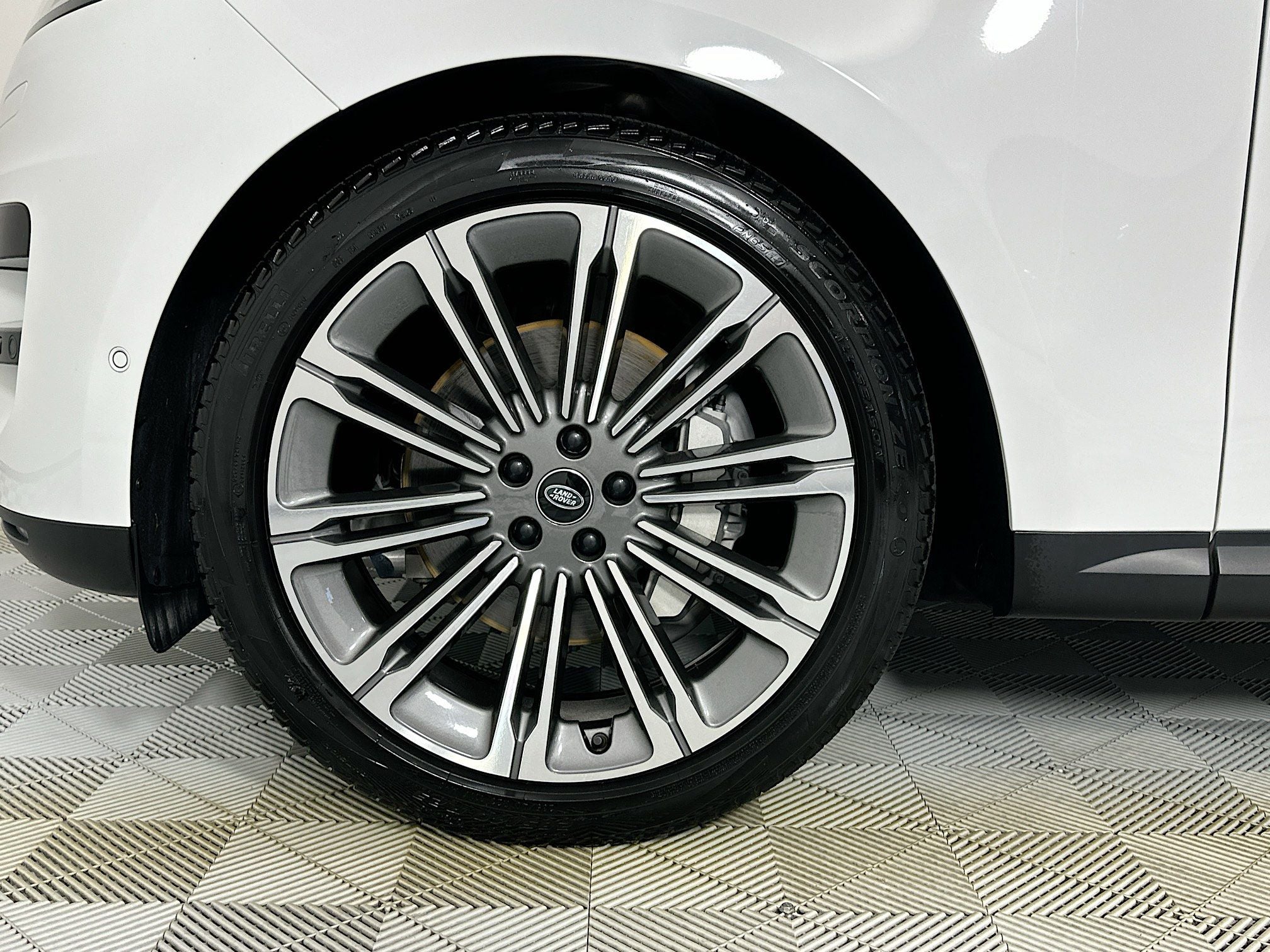 2023 Land Rover Range Rover Sport SE