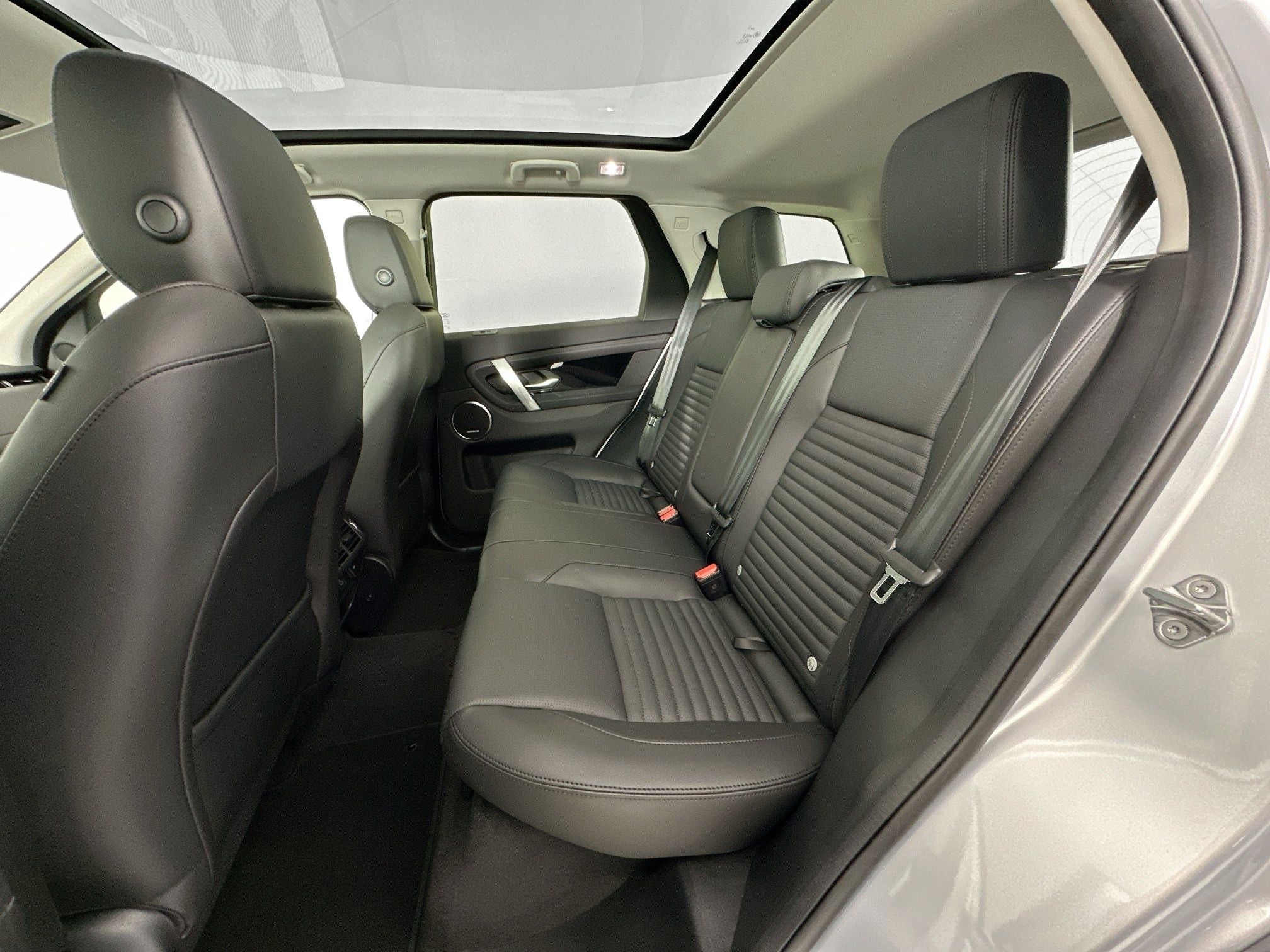 2025 Land Rover Discovery Sport S