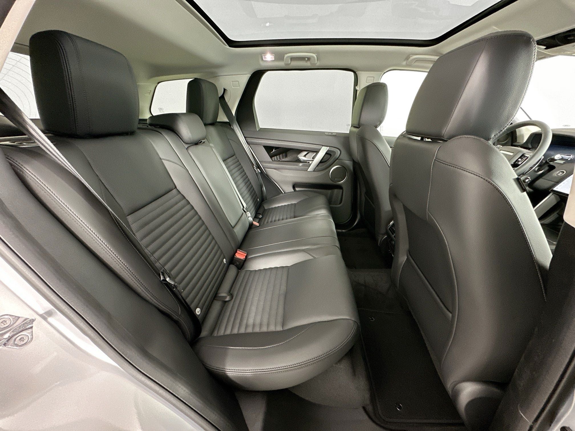 2025 Land Rover Discovery Sport S