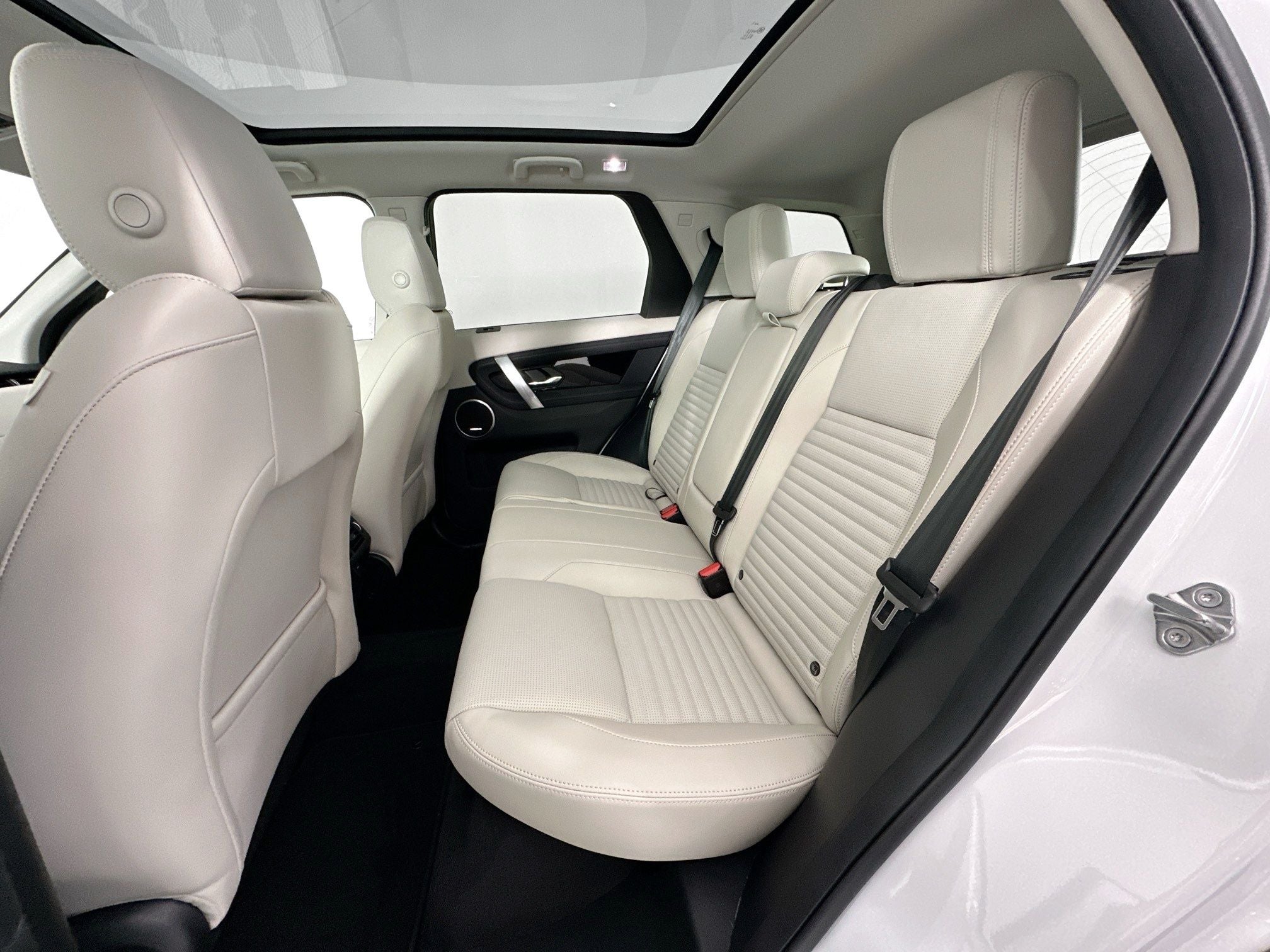 2025 Land Rover Discovery Sport S