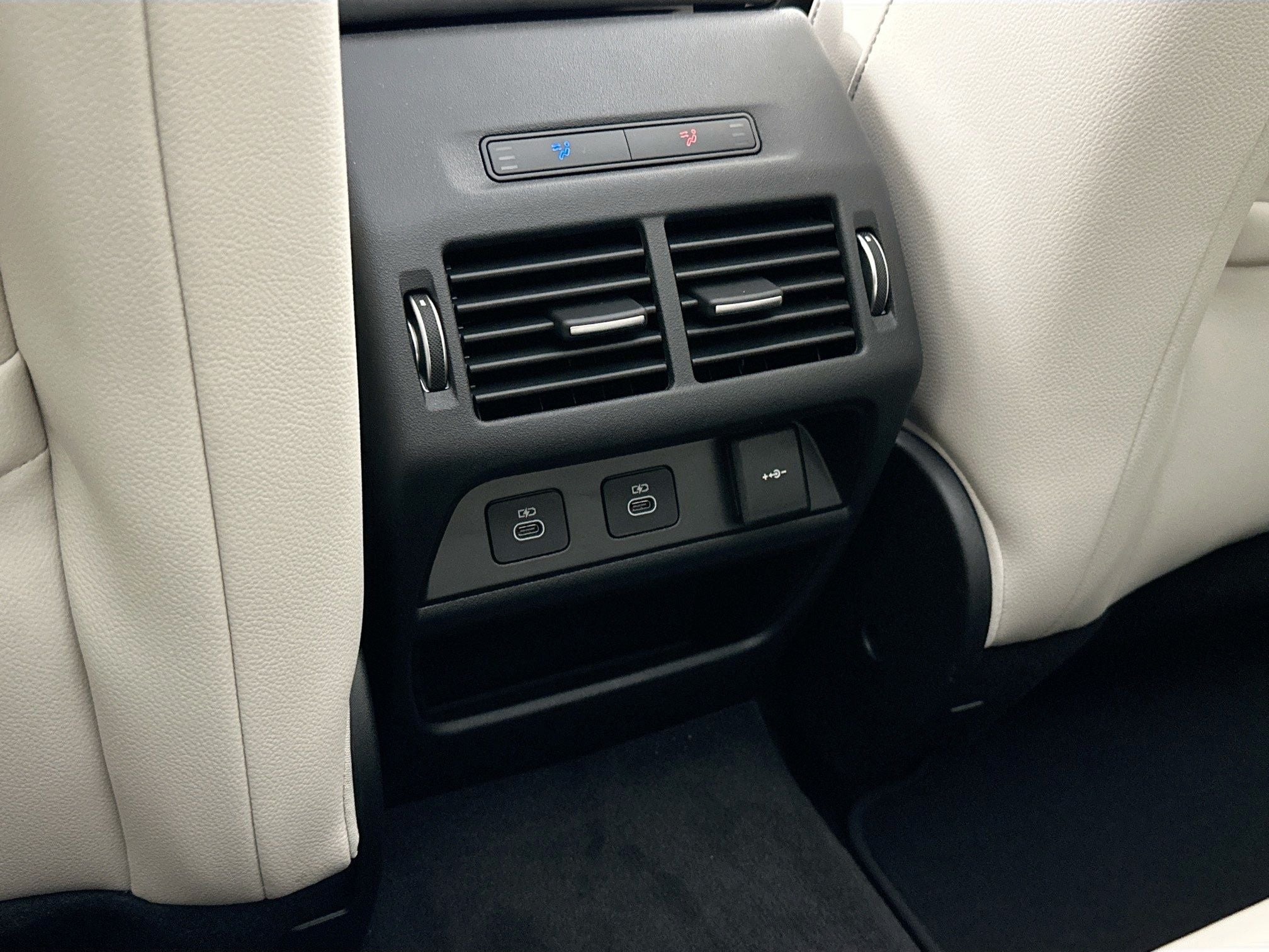 2025 Land Rover Discovery Sport S