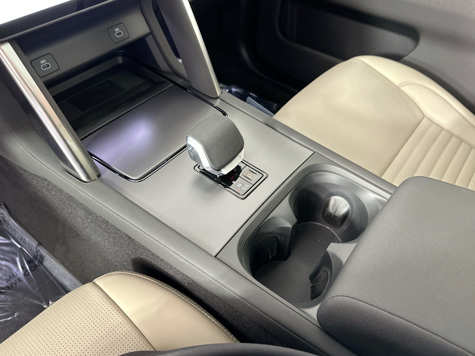 2025 Land Rover Discovery Sport S