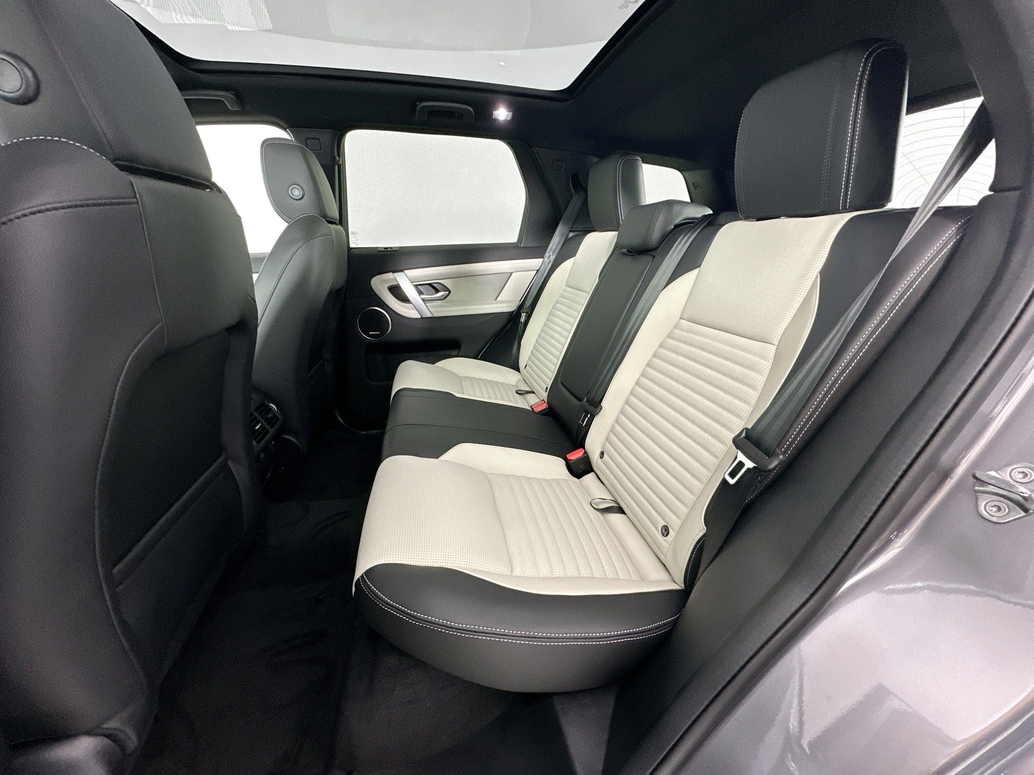 2026 Land Rover Discovery Sport Landmark