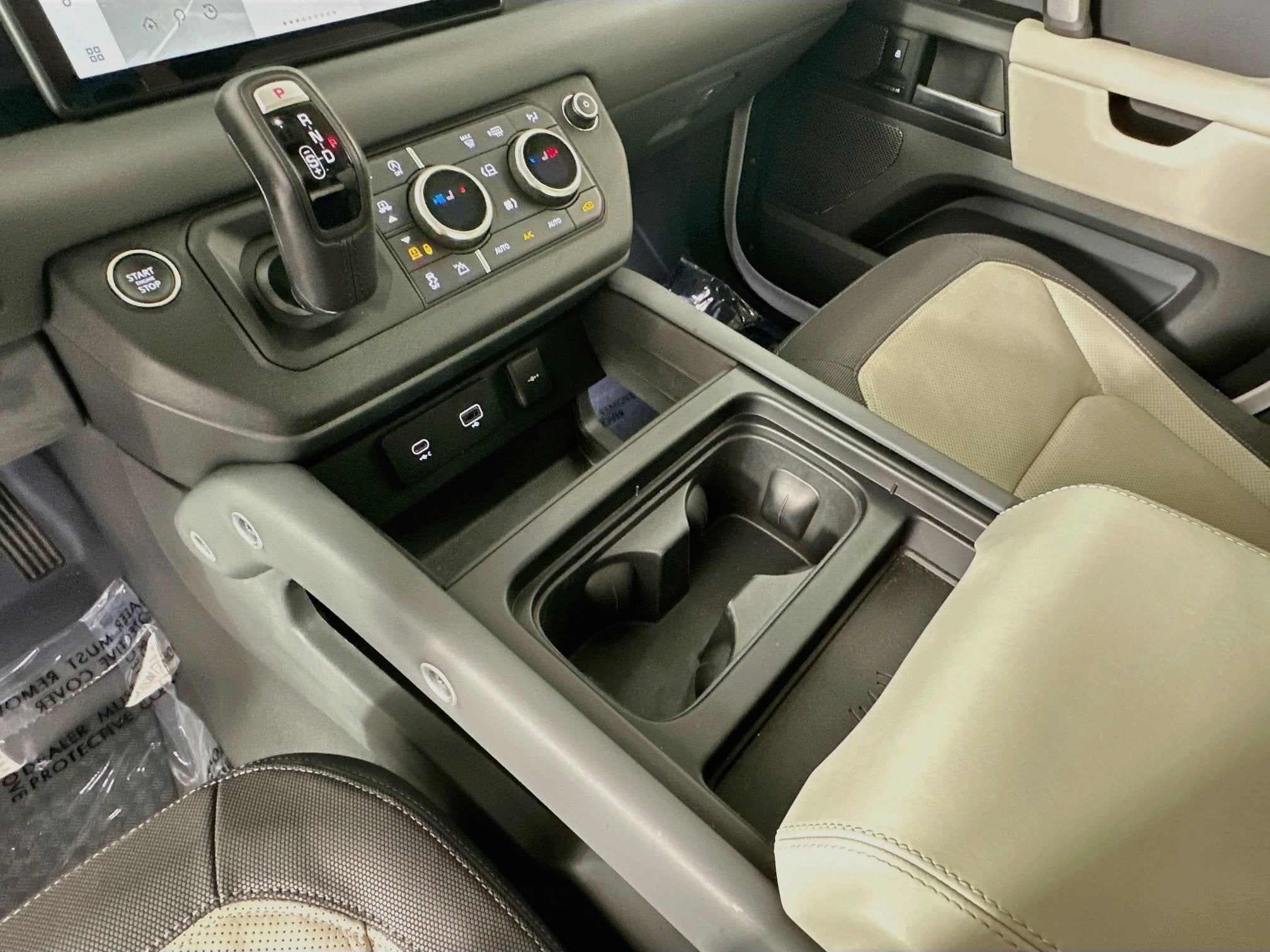 2024 Land Rover Defender 110 X-Dynamic SE