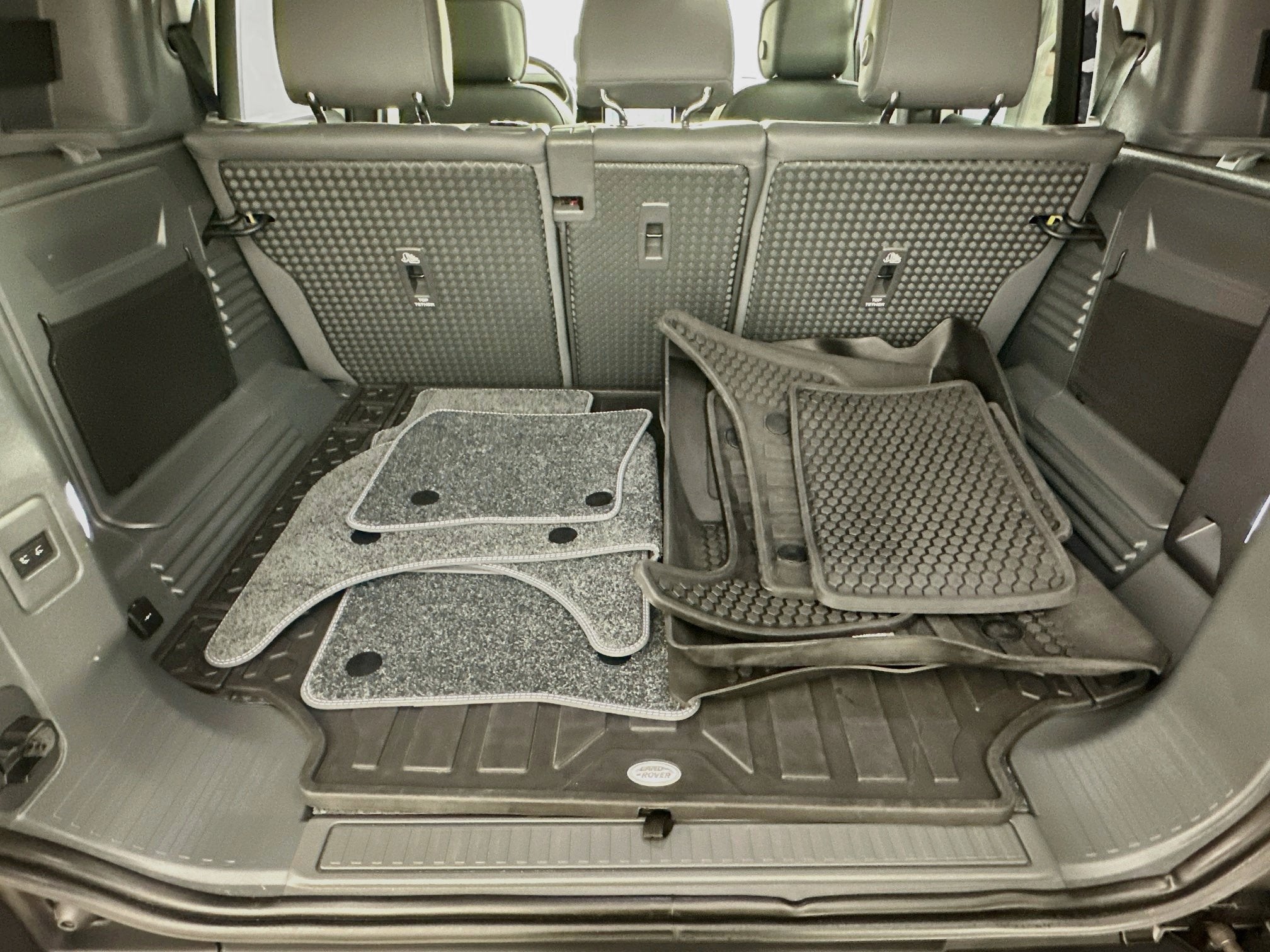 2024 Land Rover Defender 110 X-Dynamic SE