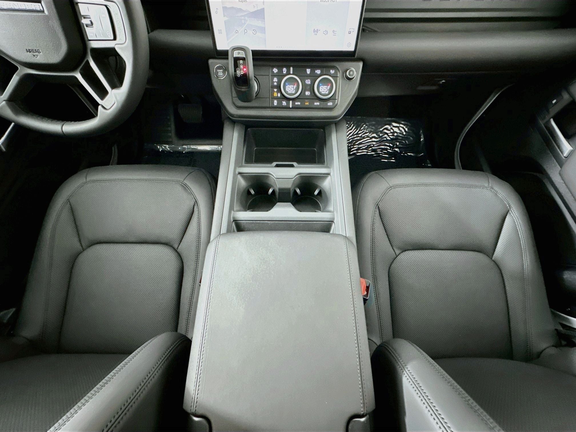 2026 Land Rover Defender 110 X-Dynamic SE