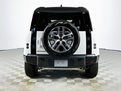 2026 Land Rover Defender 110 X-Dynamic SE
