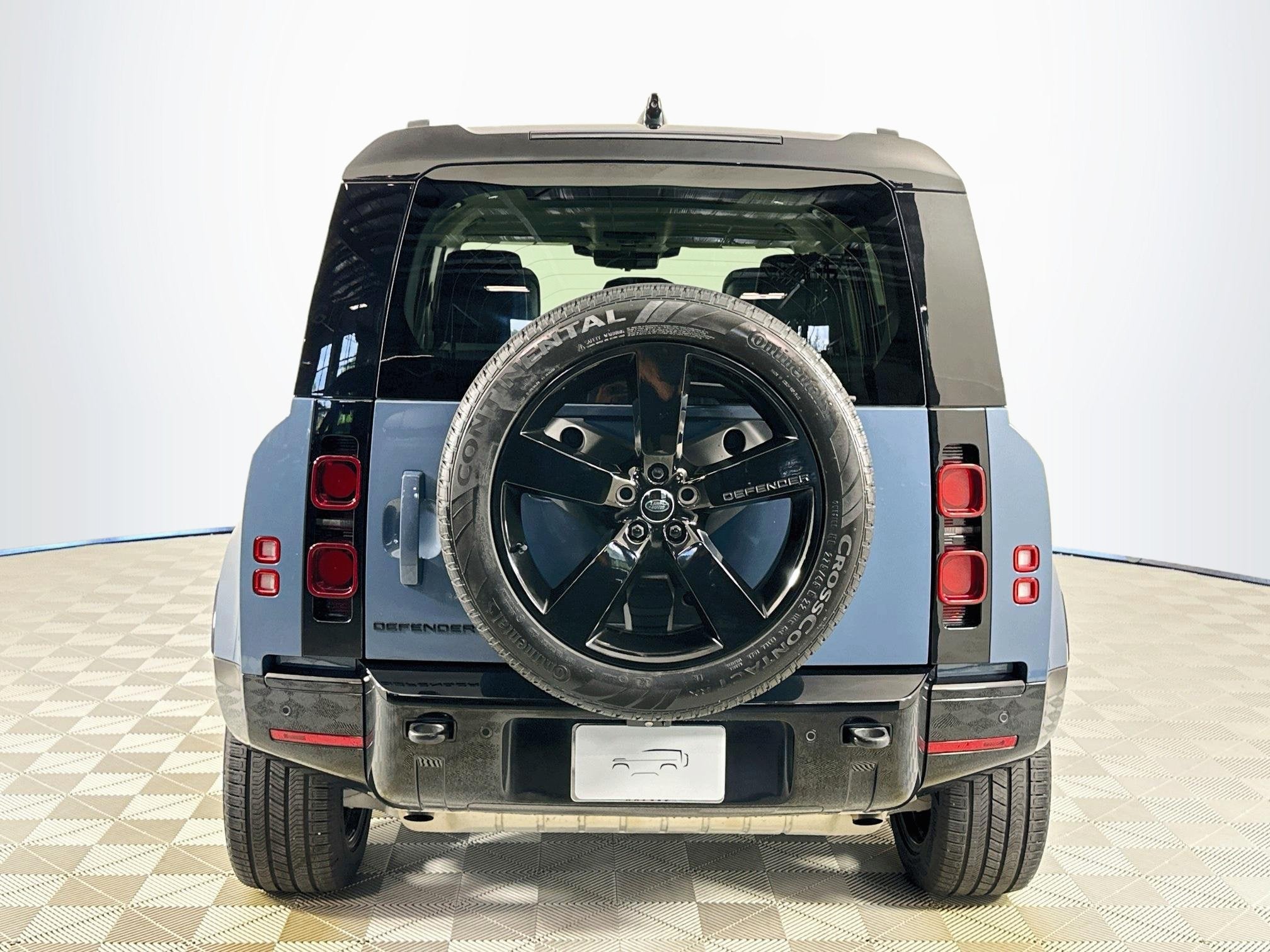 2024 Land Rover Defender 110 X-Dynamic SE