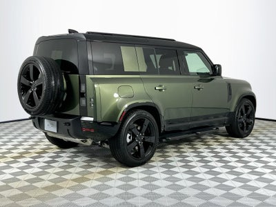 2026 Land Rover Defender 110 X-Dynamic SE