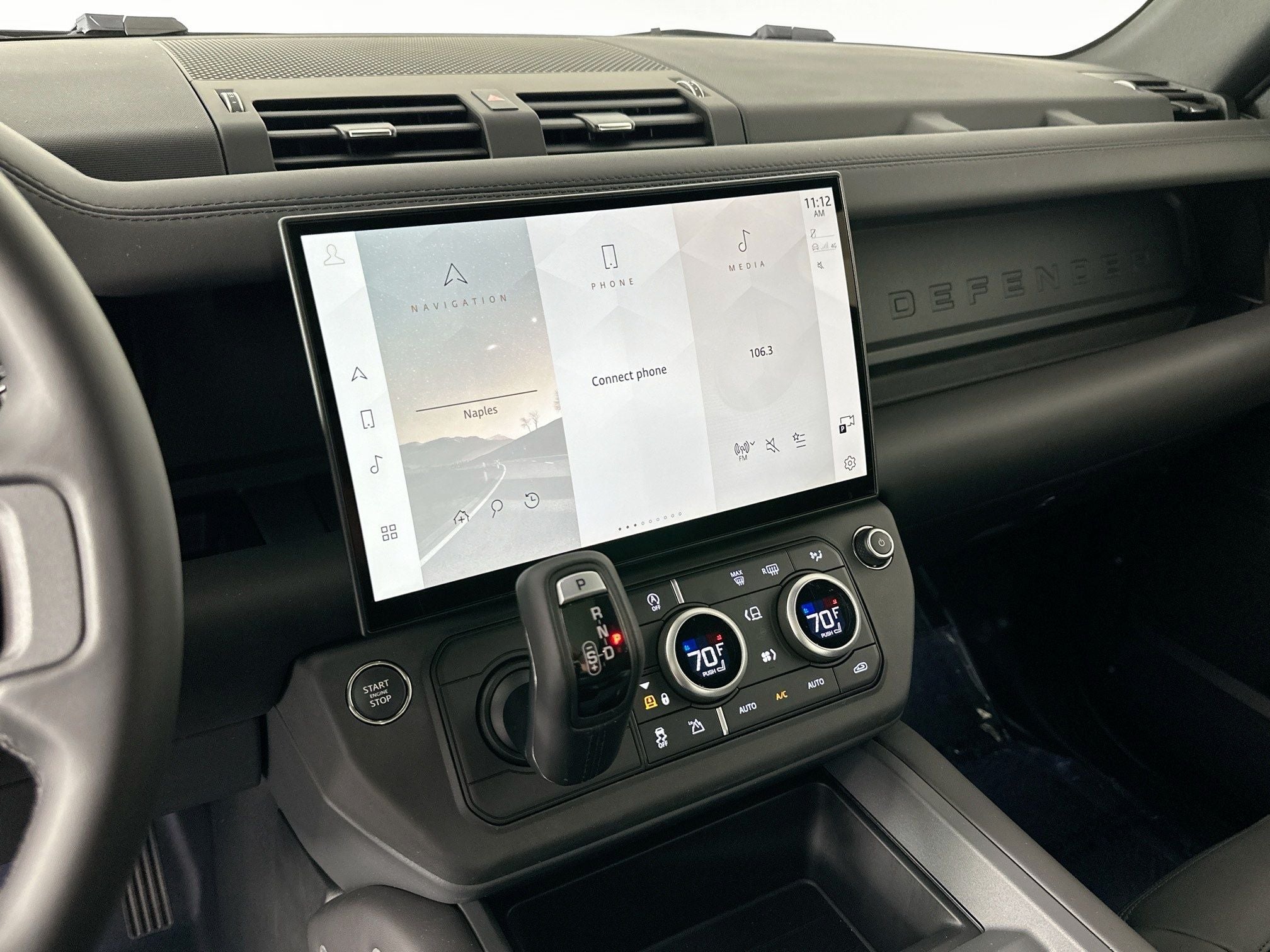 2026 Land Rover Defender 130 X-Dynamic SE