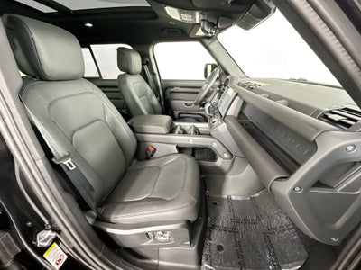 2026 Land Rover Defender 130 X-Dynamic SE