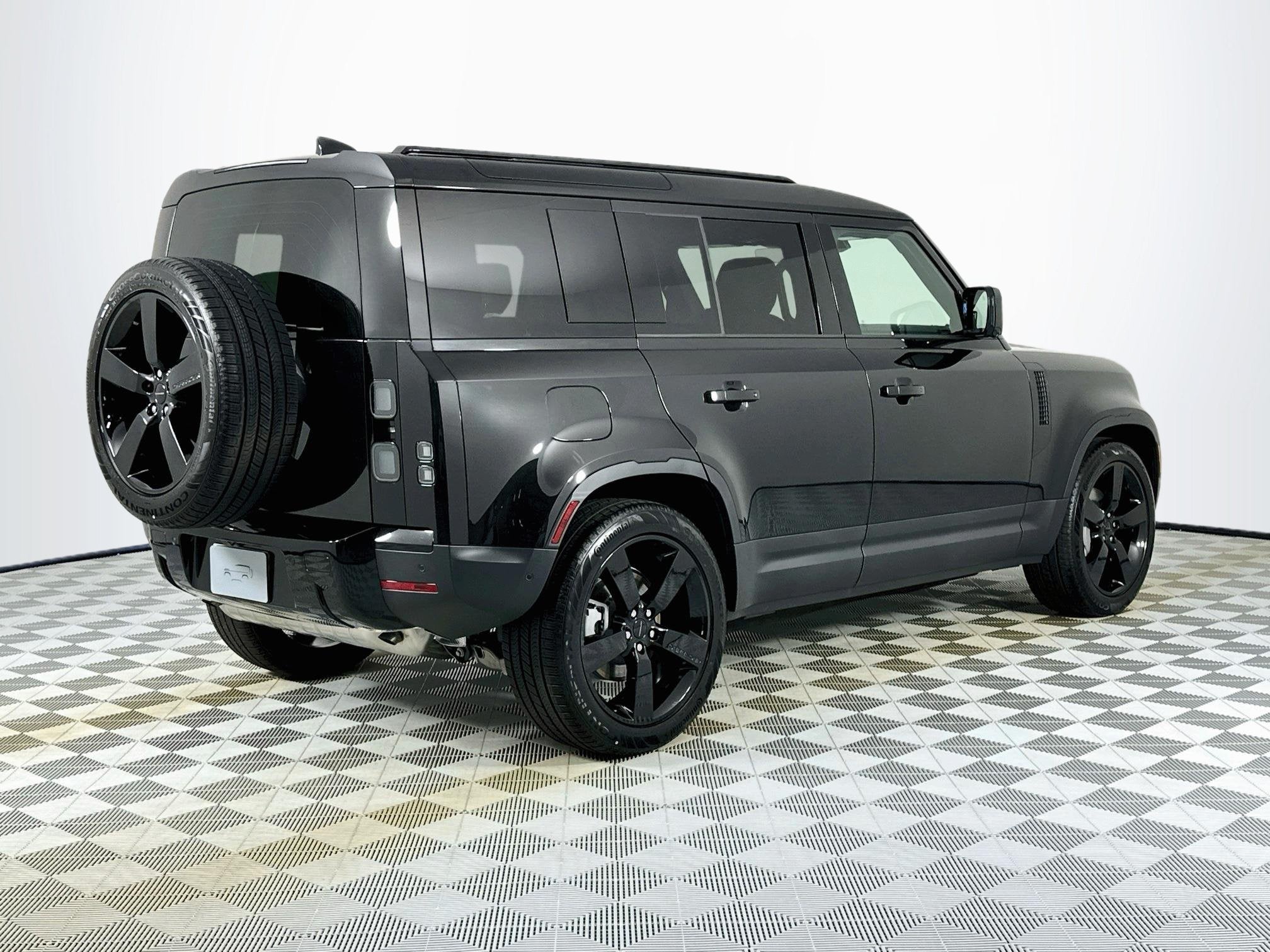 2026 Land Rover Defender 110 S