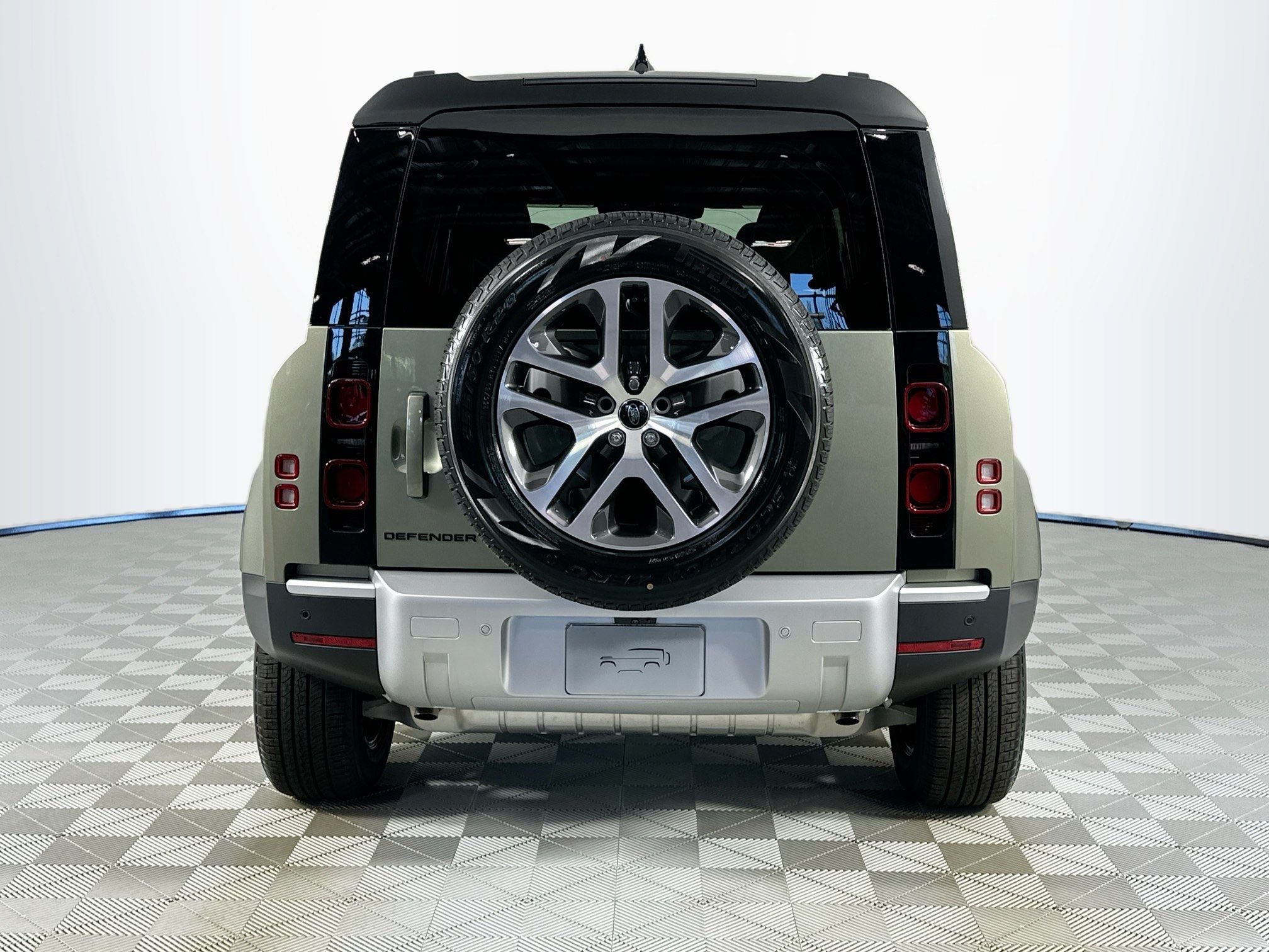 2025 Land Rover Defender 110 S