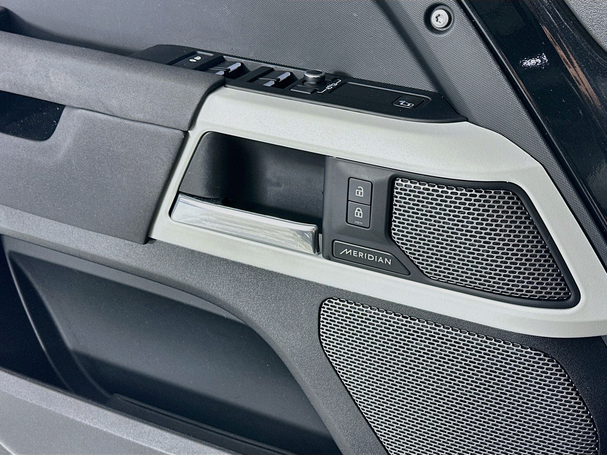 2023 Land Rover Defender 110 S