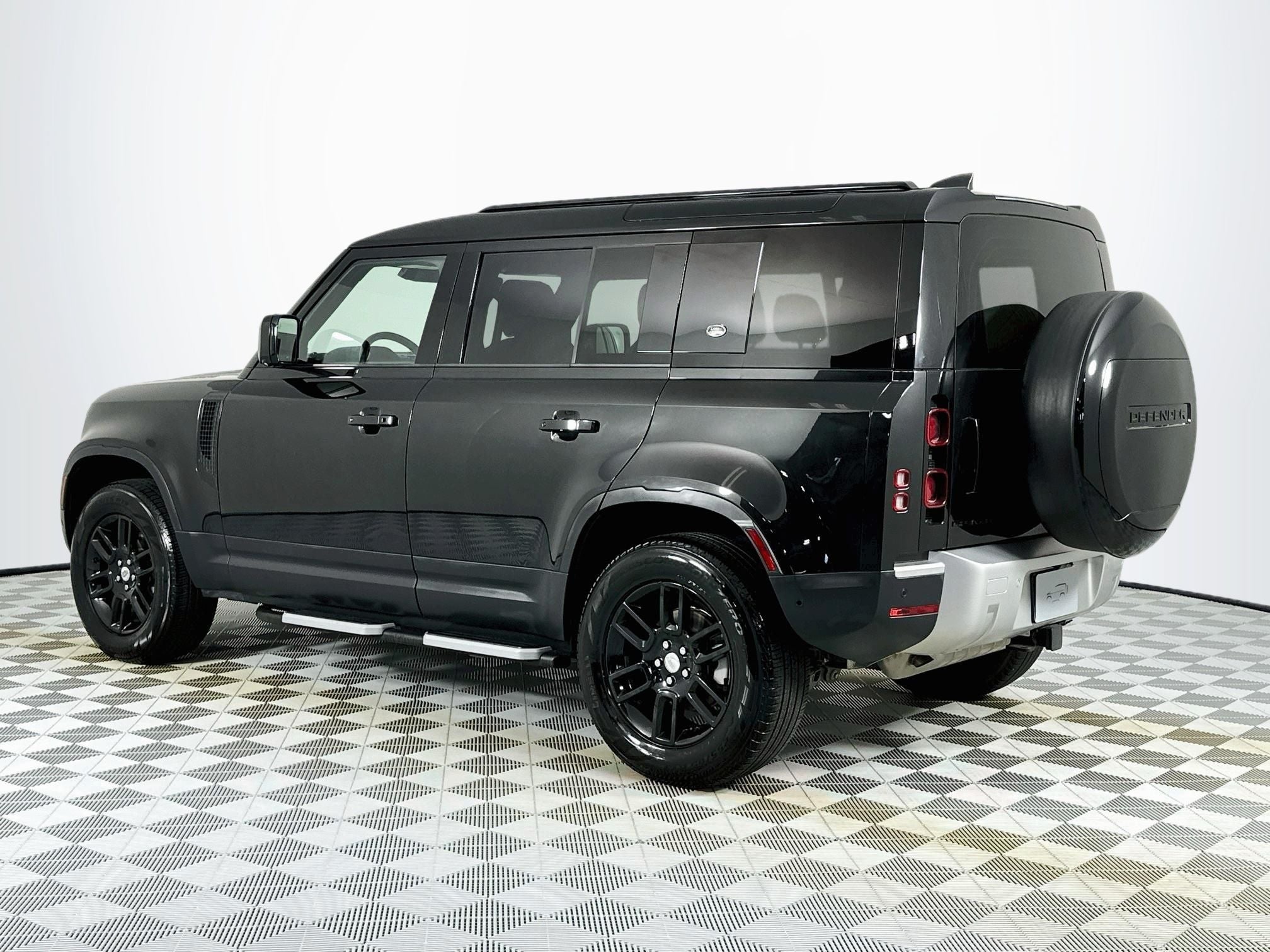 2023 Land Rover Defender 110 S