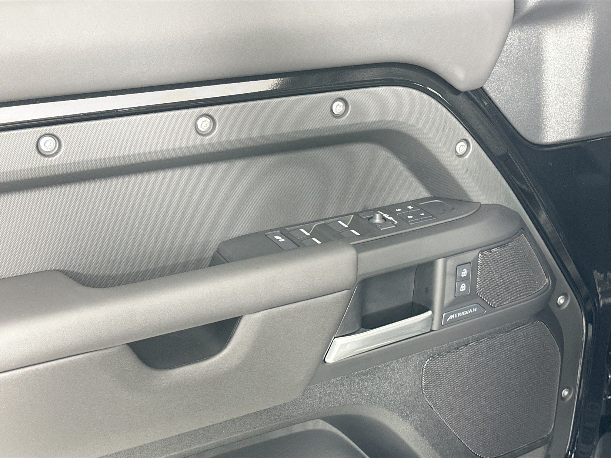2026 Land Rover Defender 110 S
