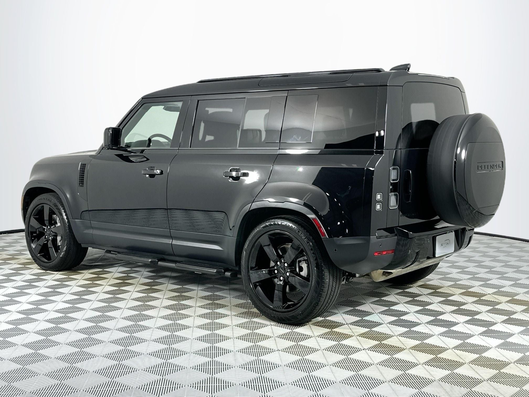 2026 Land Rover Defender 110 S