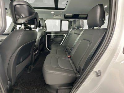 2025 Land Rover Defender 110 S