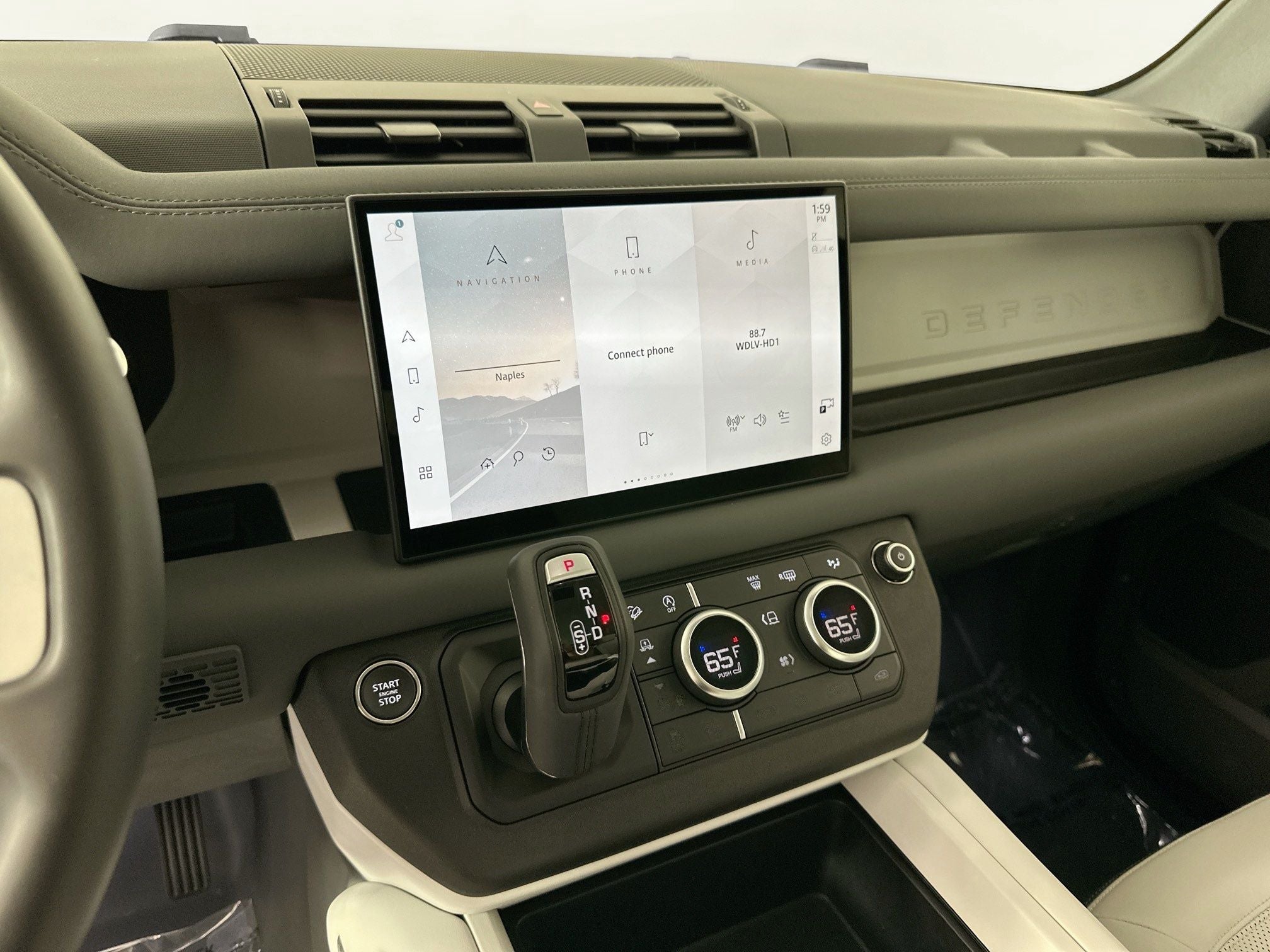 2025 Land Rover Defender 110 S