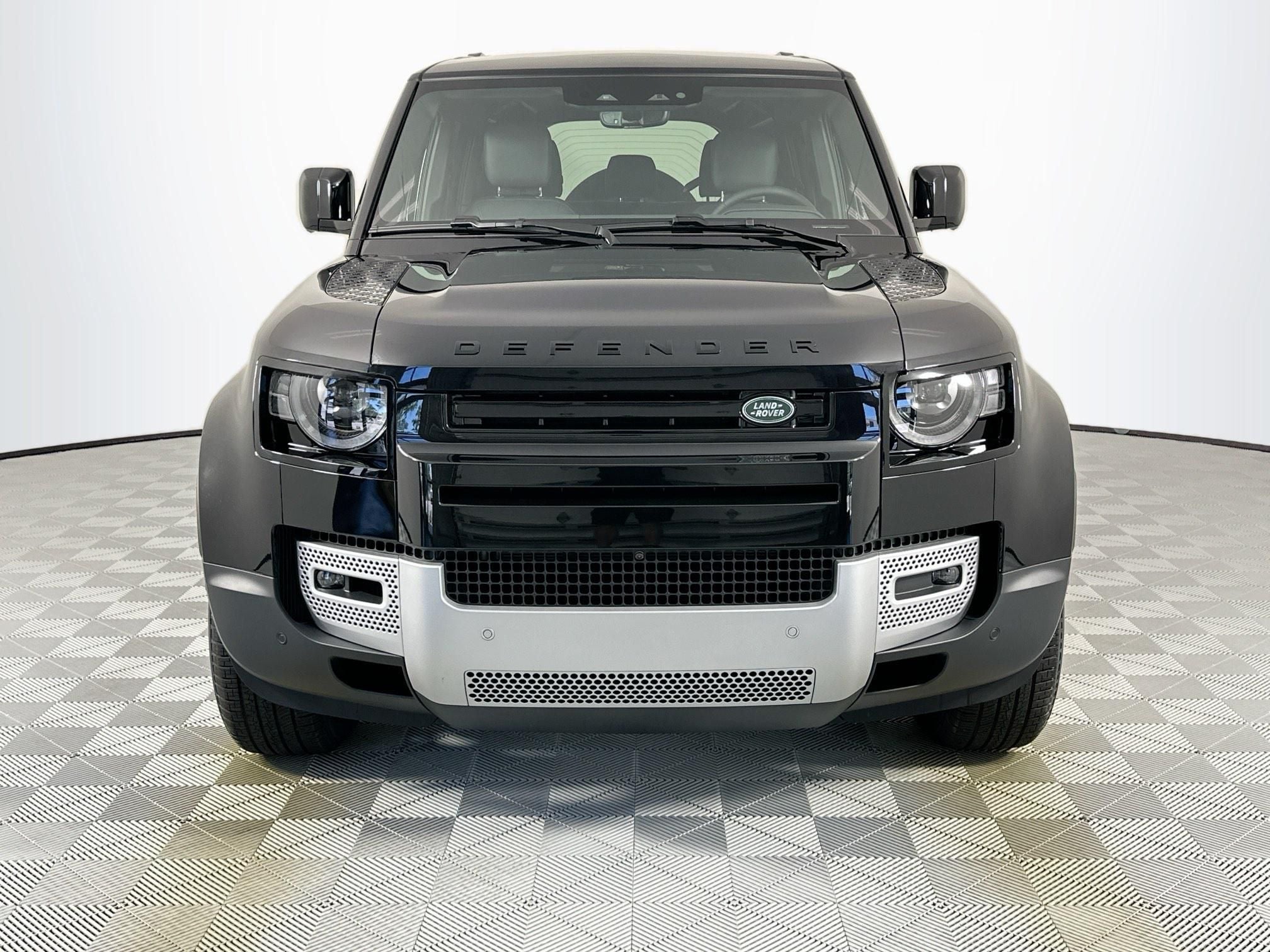 2025 Land Rover Defender 110 S