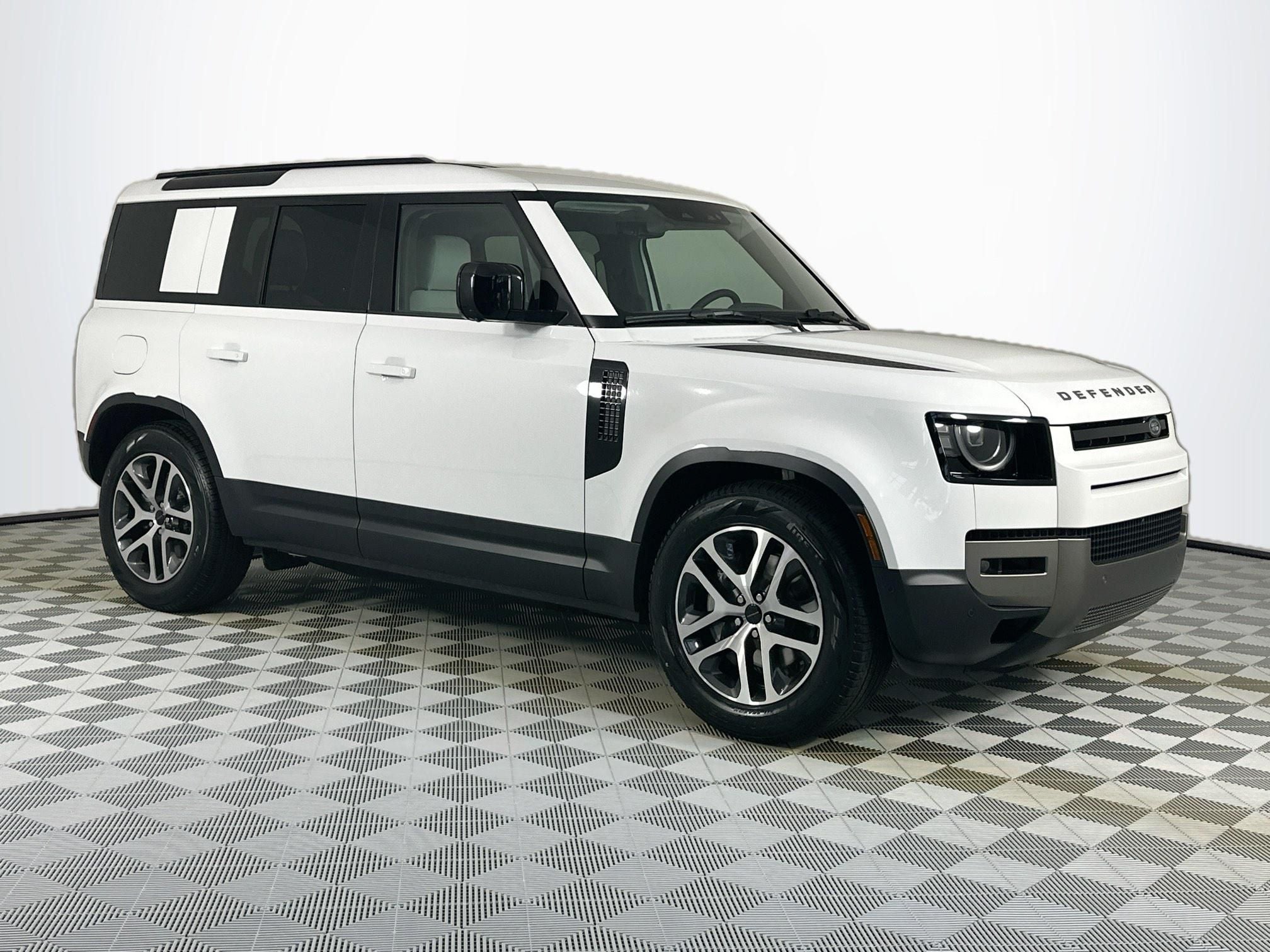 2026 Land Rover Defender 110 S
