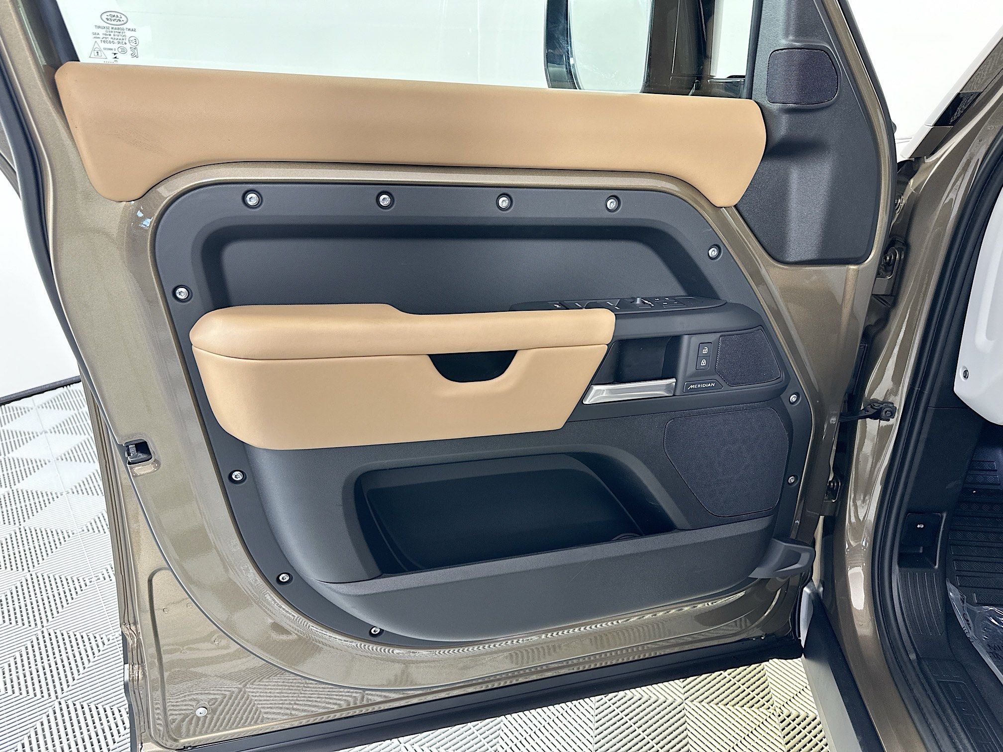 2026 Land Rover Defender 110 S