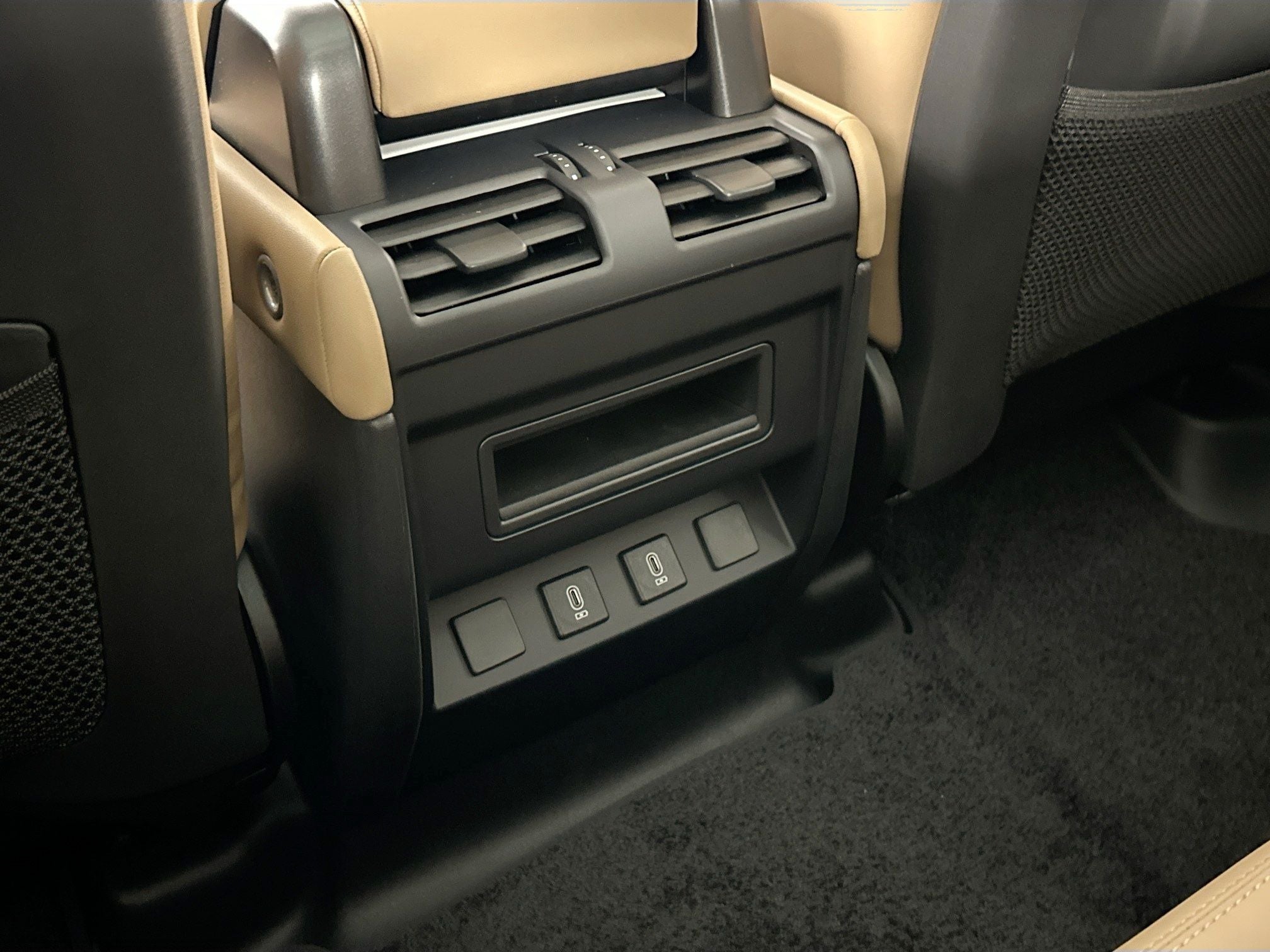 2026 Land Rover Defender 110 S