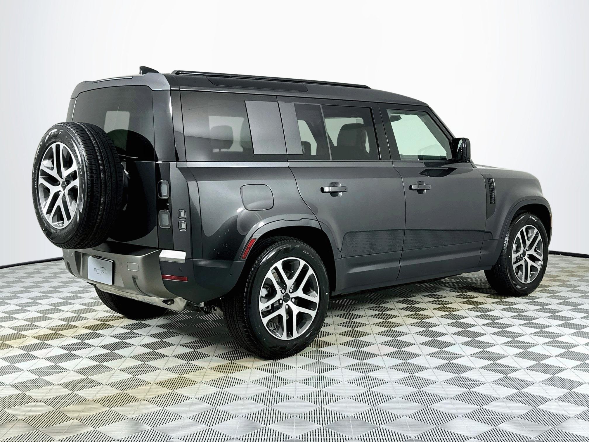 2026 Land Rover Defender 110 S