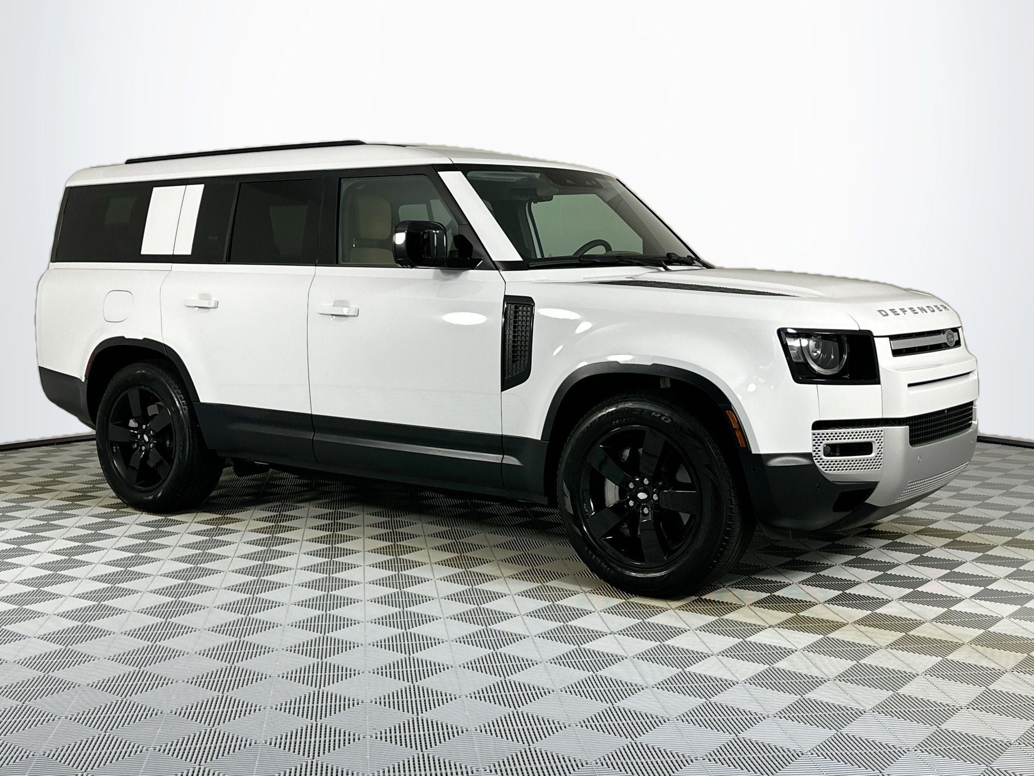 2025 Land Rover Defender 130 S