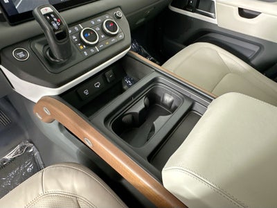 2024 Land Rover Defender 110 SE